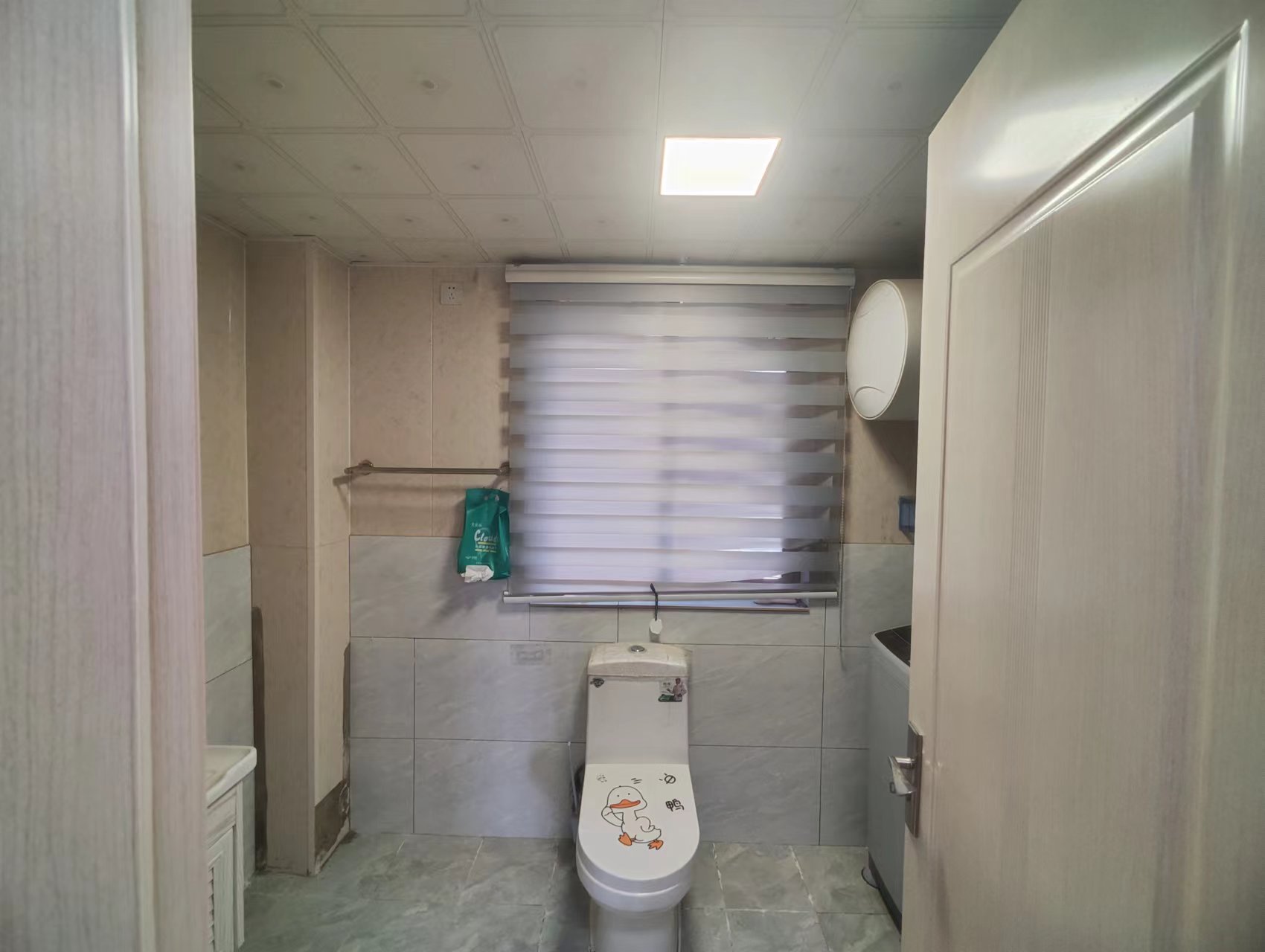 皇家花园北区 3室2厅1卫 108m&sup2;