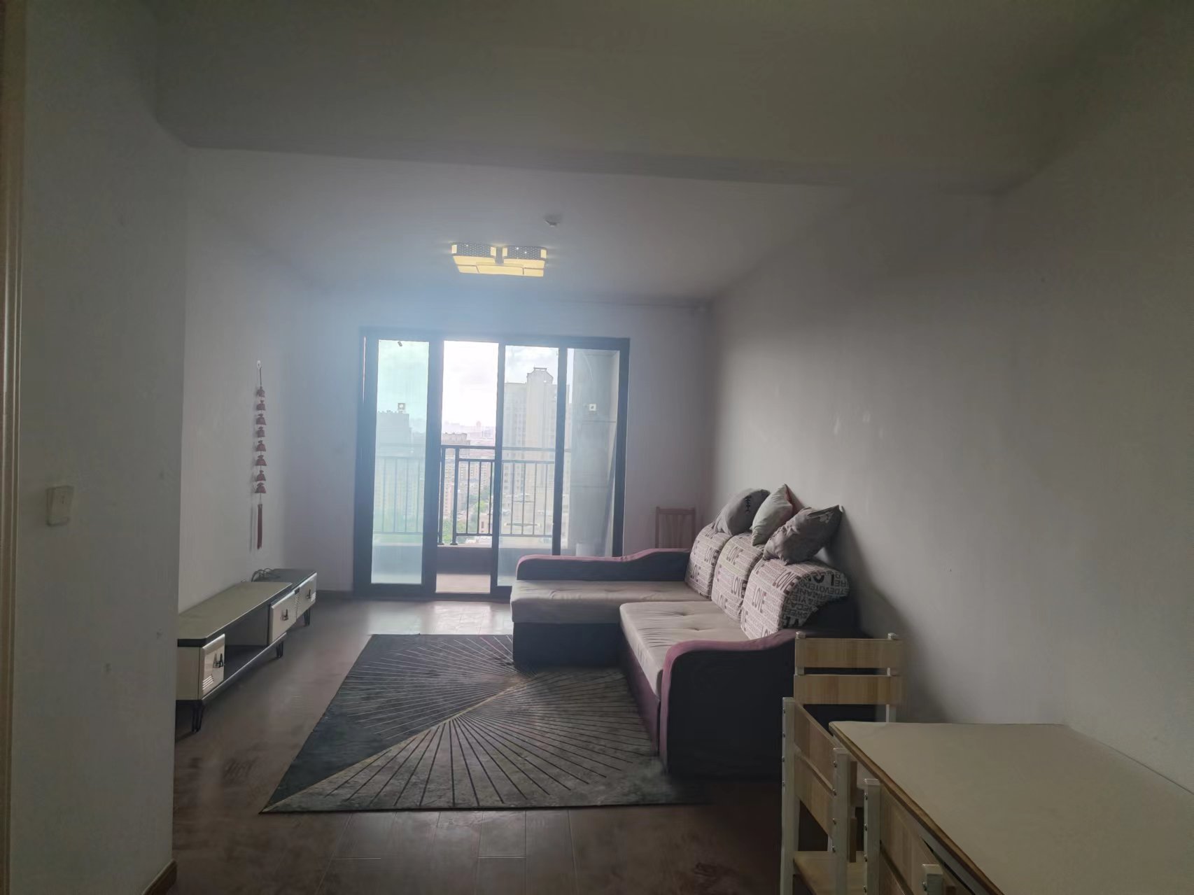 皇家花园北区 3室2厅1卫 108m&sup2;