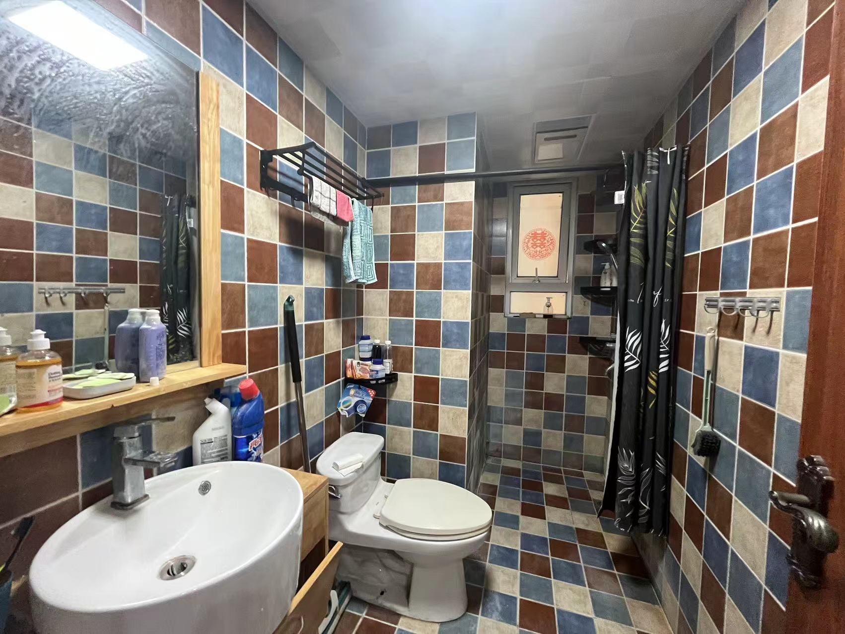 世茂公元 2室2厅1卫 67m&sup2;