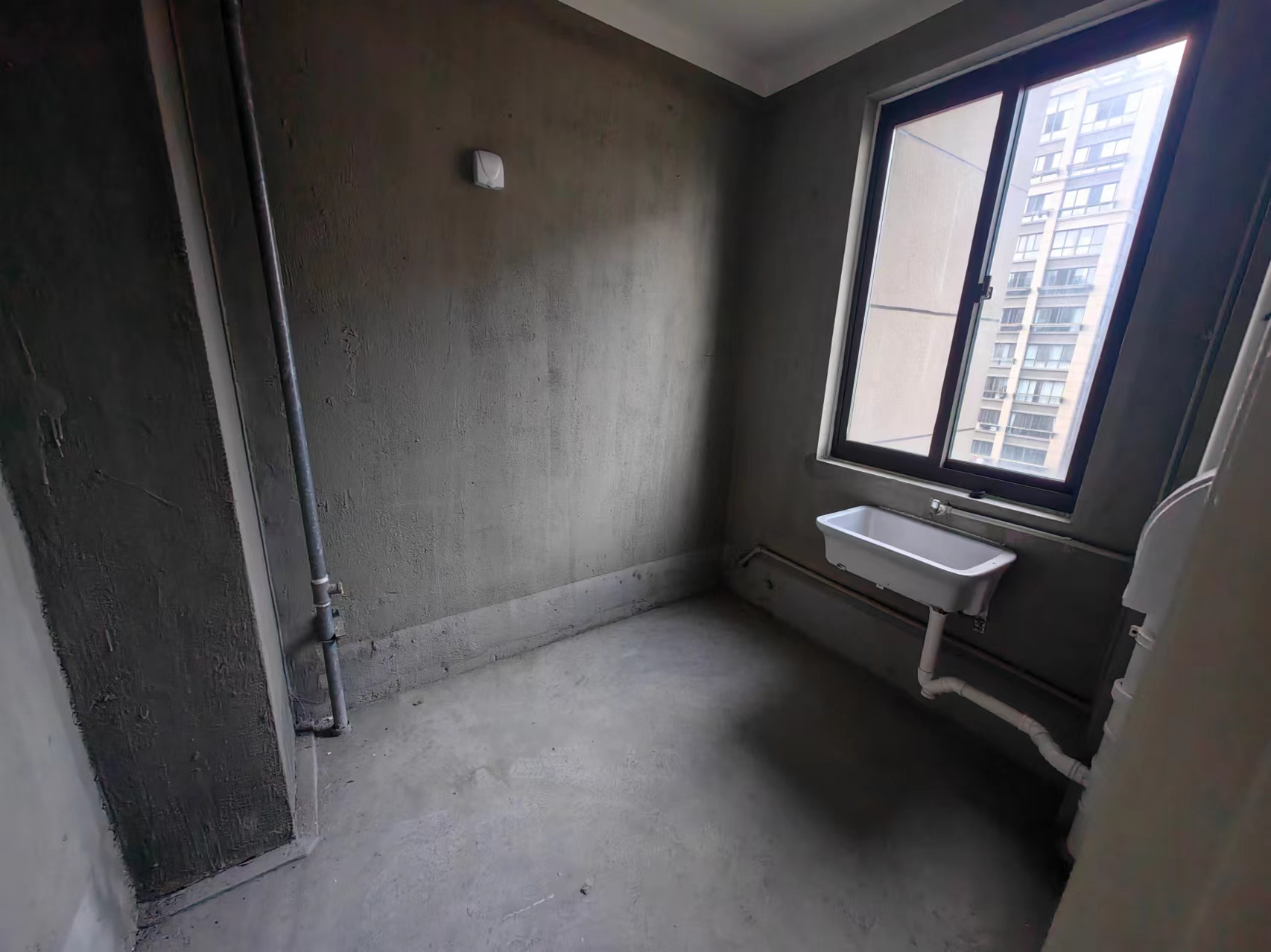 兴石花园 3室1厅1卫 105m&sup2;
