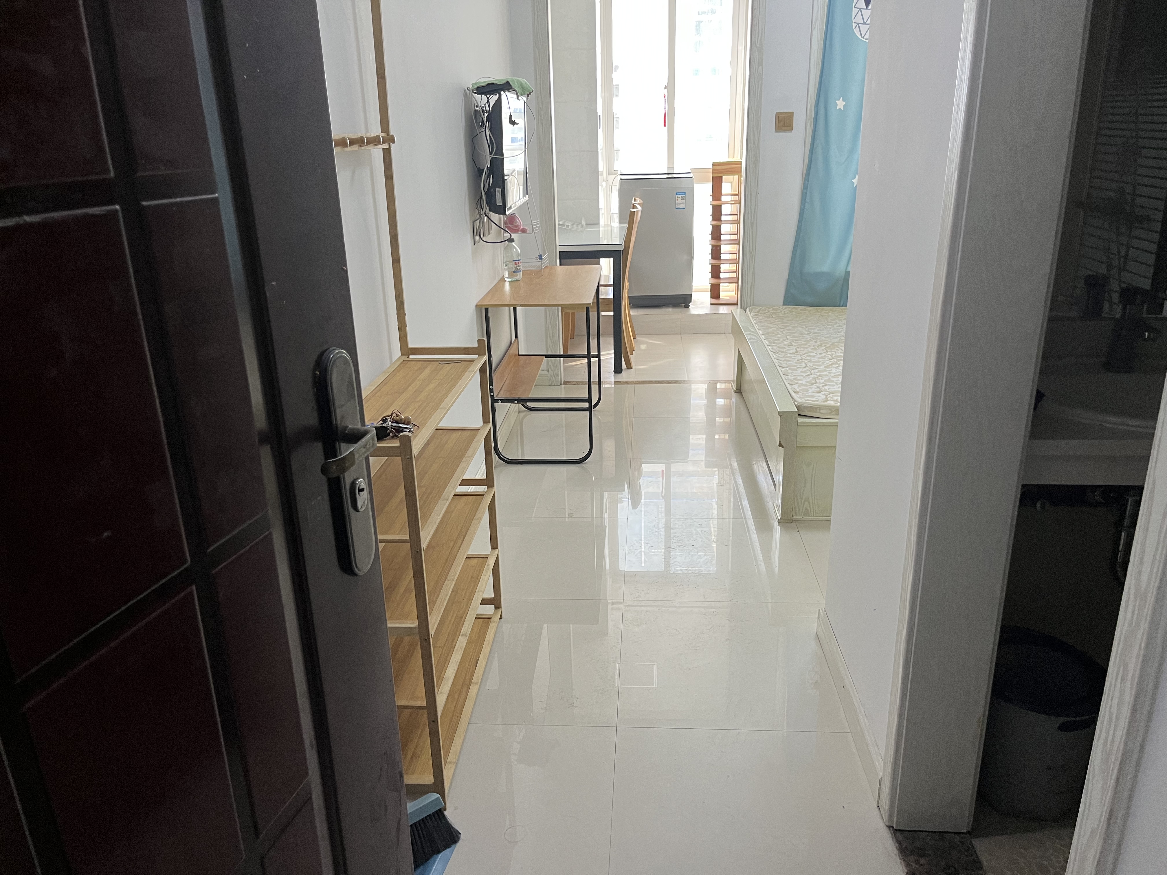 鑫湖国贸中心 1室1厅1卫 40m&sup2;