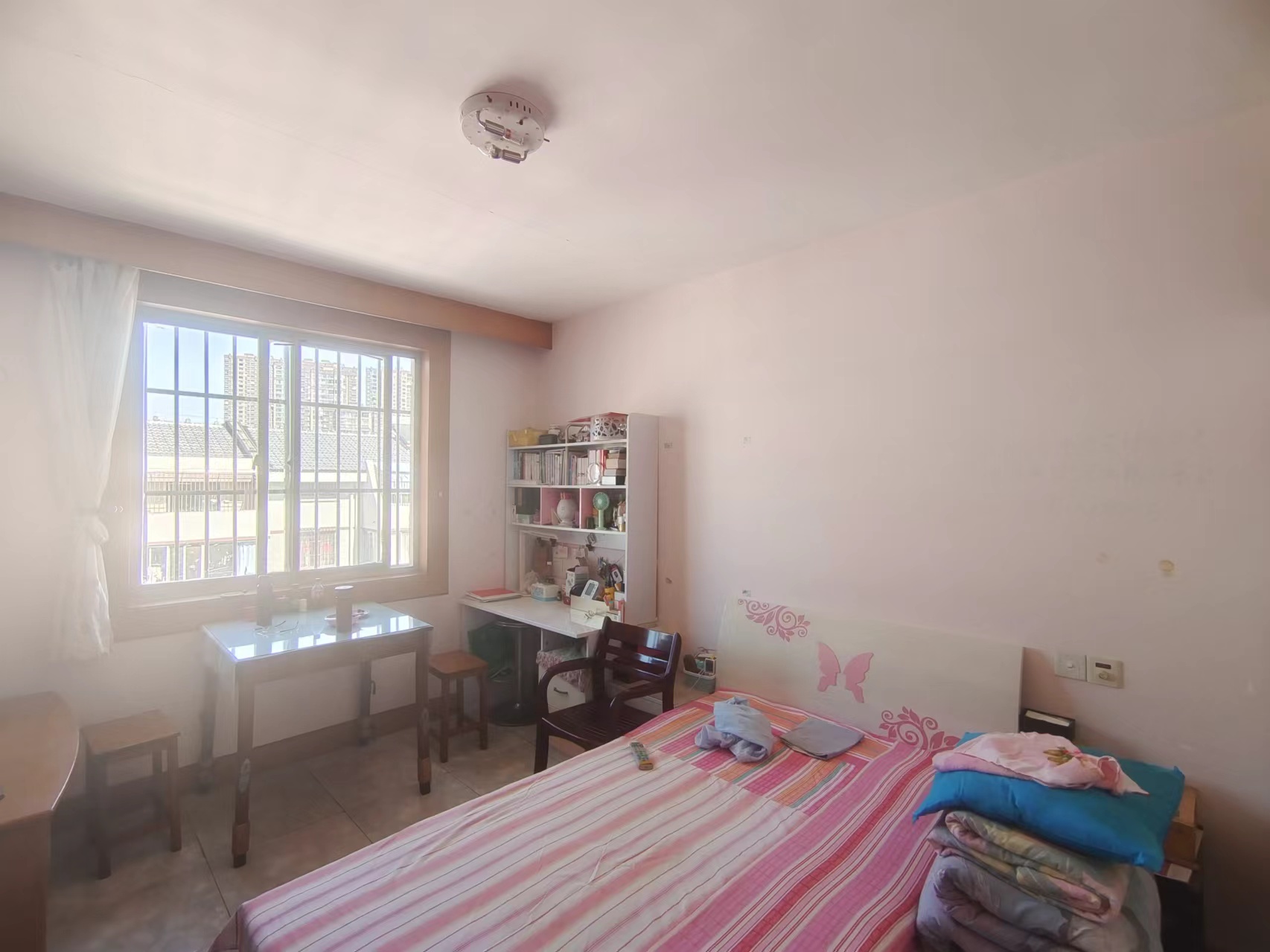 郭里园 3室1厅1卫 102m&sup2;
