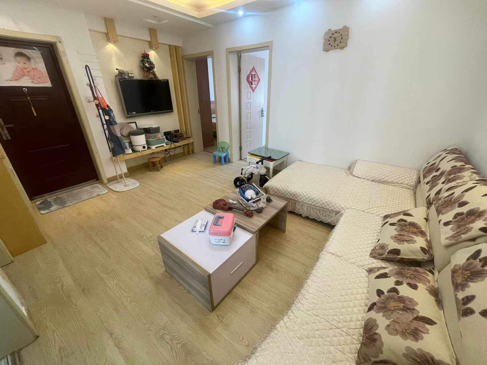 天勤家园 2室1厅1卫 78m²