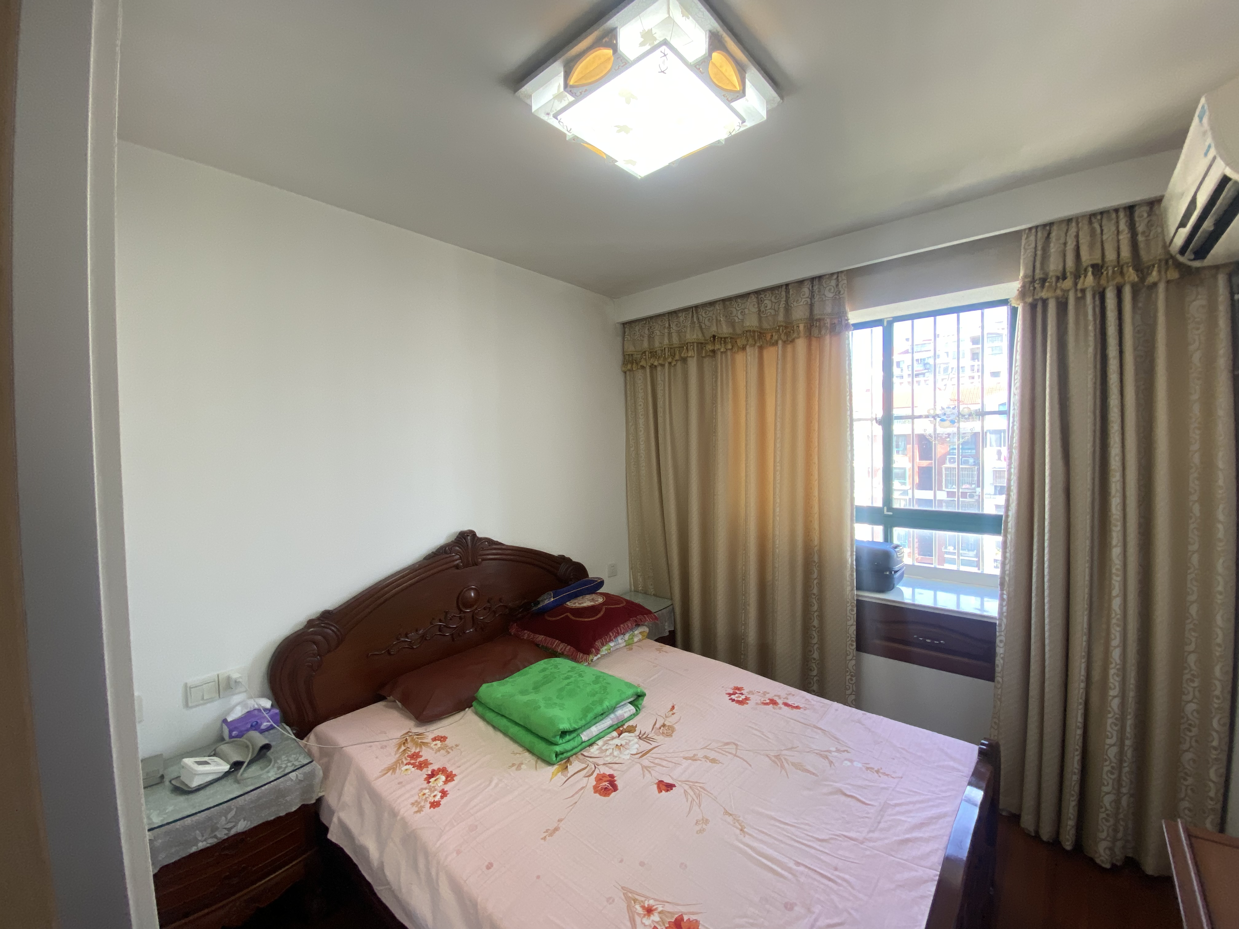 长航地中海花园 3室2厅2卫 180.00m&sup2;
