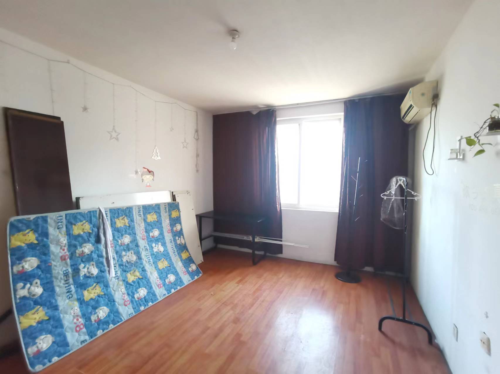 光明南村 3室1厅1卫 98m&sup2;