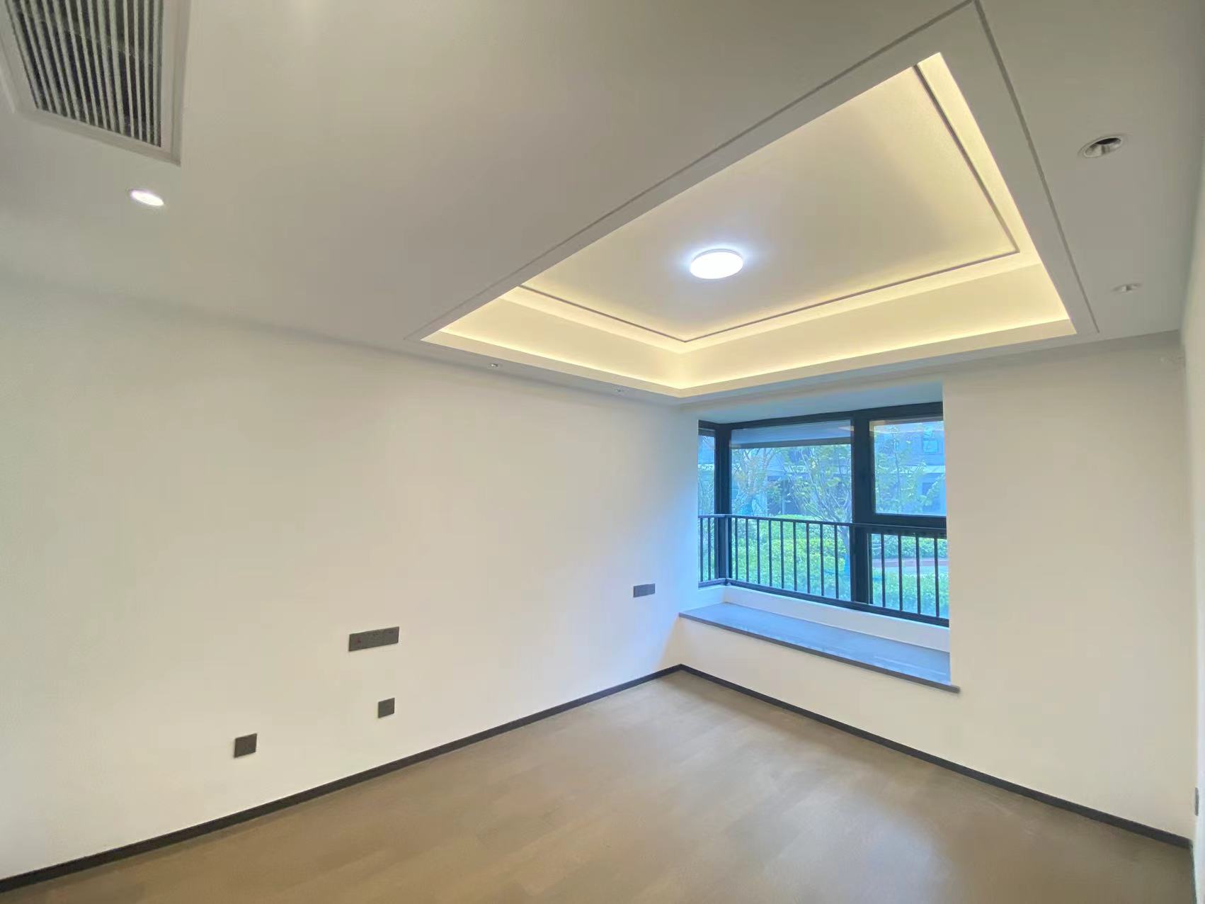 滨江道静园 3室2厅2卫 118m²