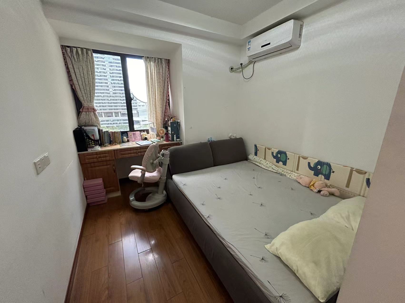 帝奥世伦名郡 3室2厅1卫 125m&sup2;