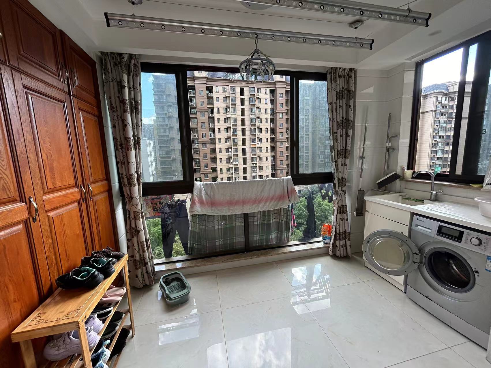帝奥世伦名郡 3室2厅1卫 125m&sup2;