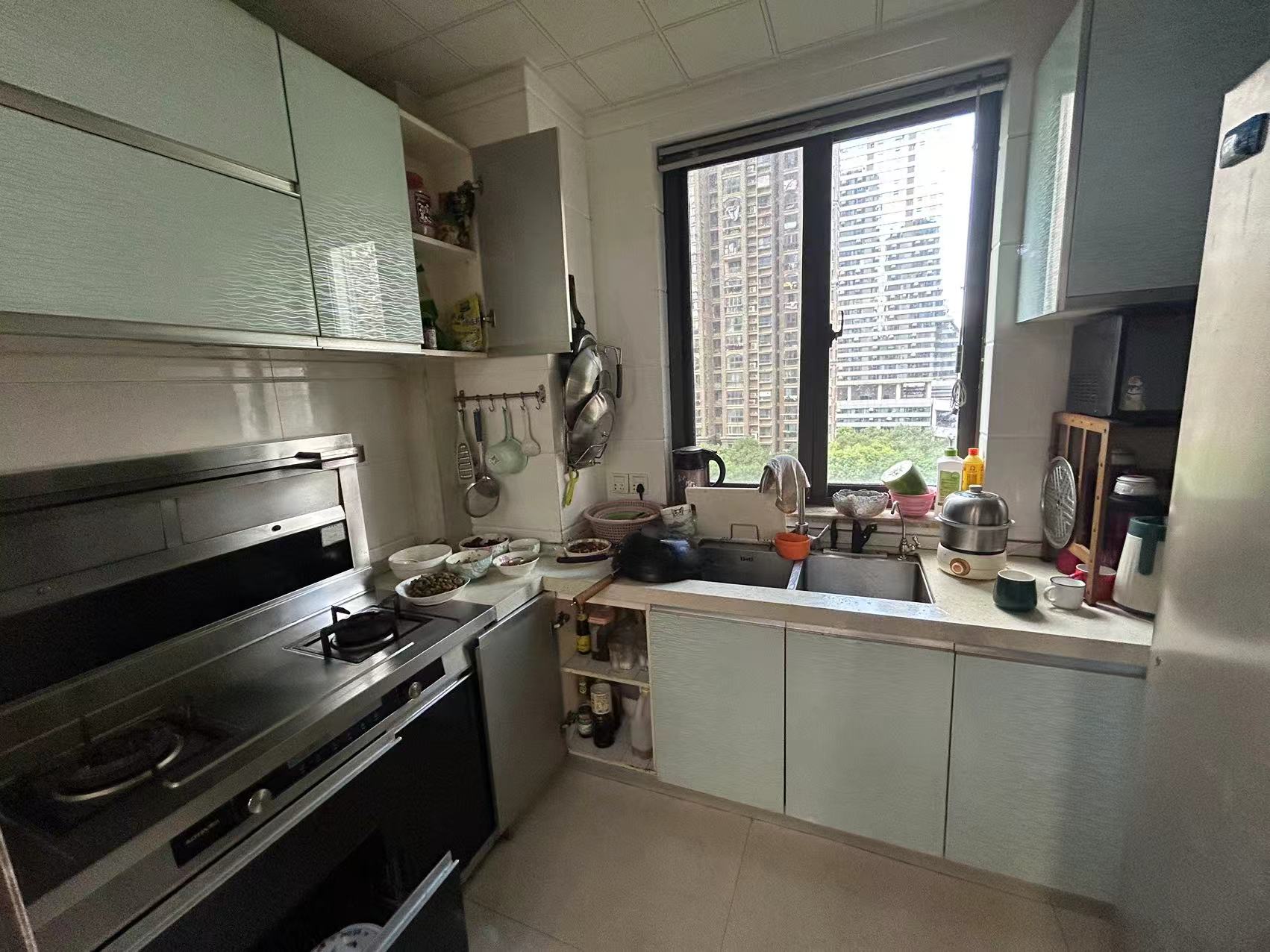 帝奥世伦名郡 3室2厅1卫 125m&sup2;