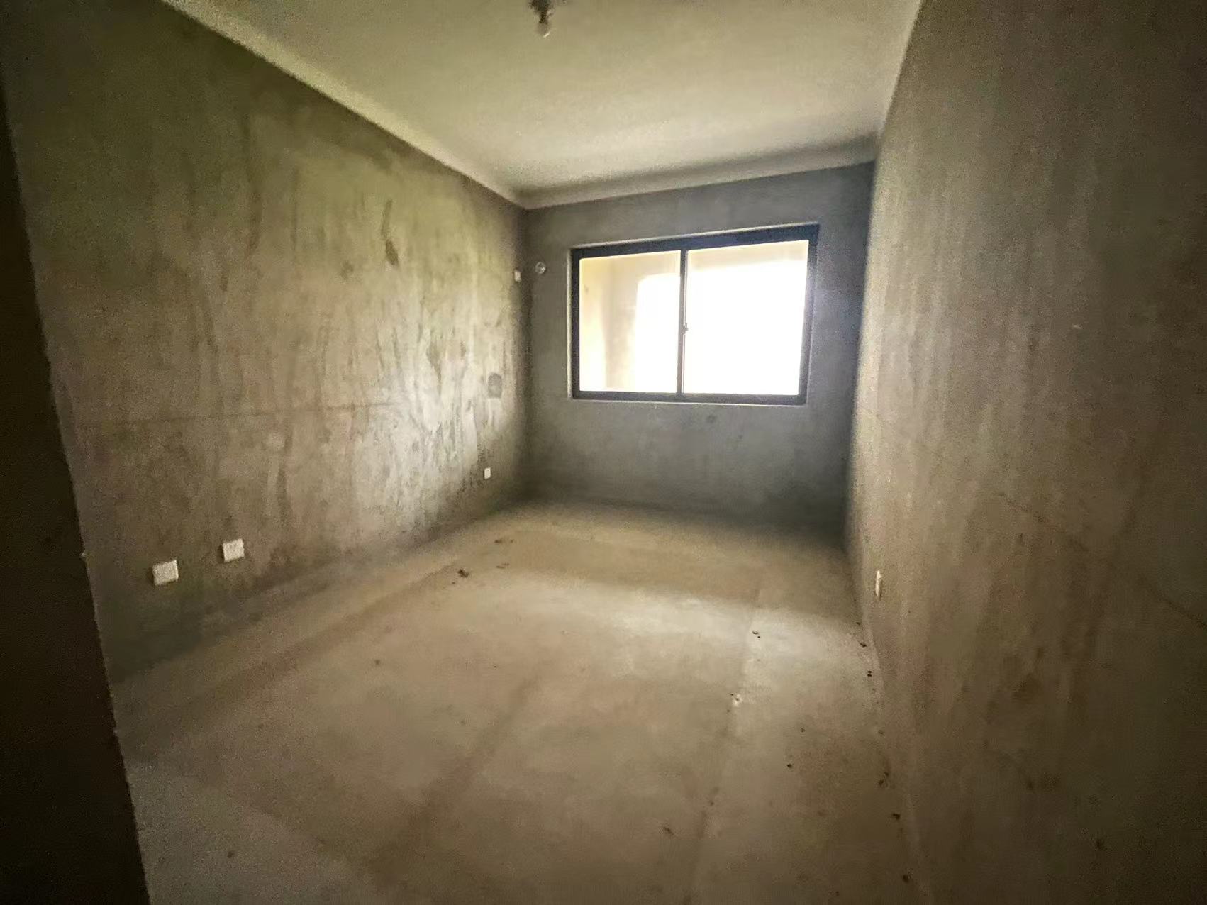 华强城 3室2厅2卫 123m&sup2;