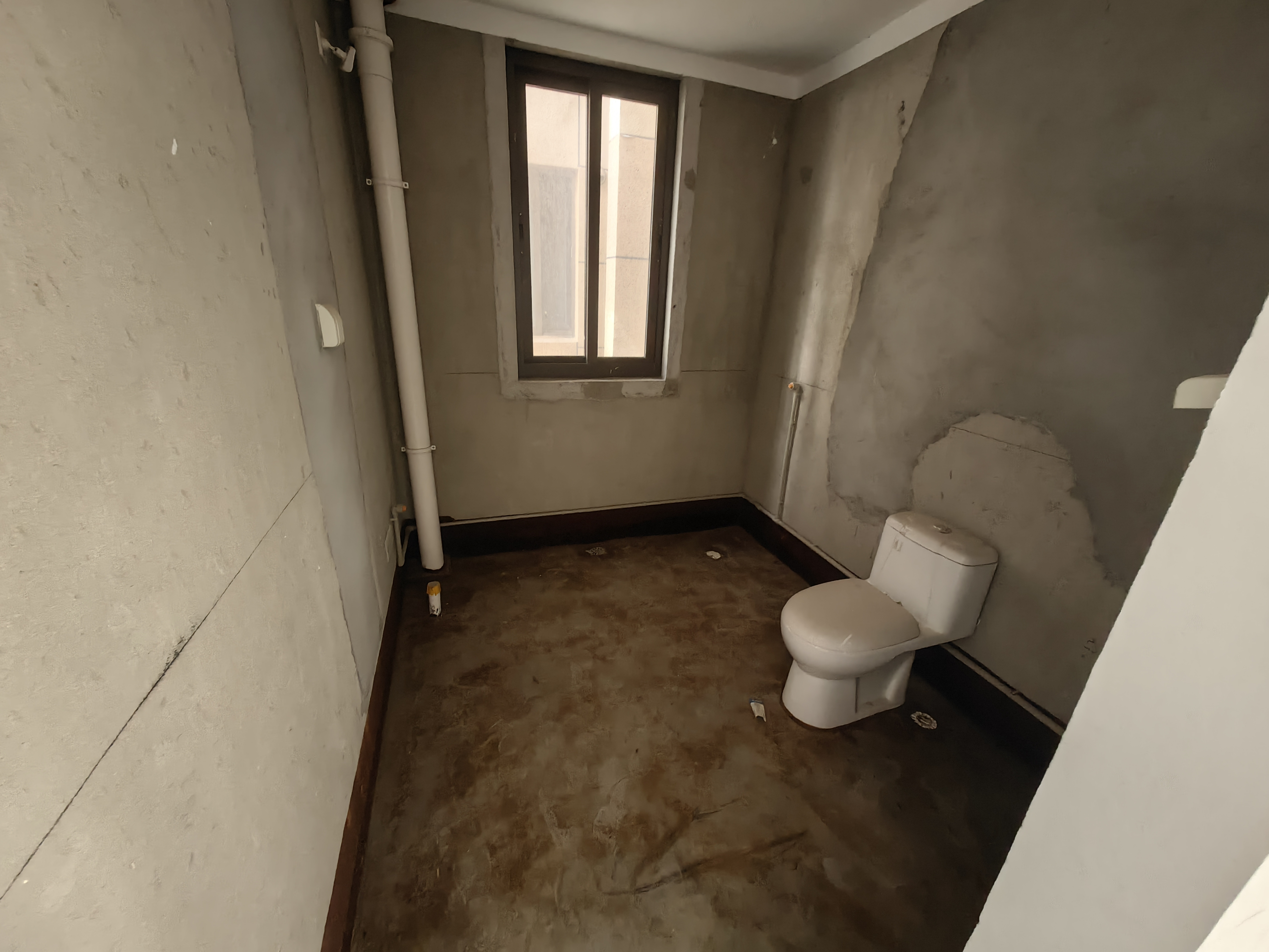 皇家花园北区 3室2厅2卫 117m²