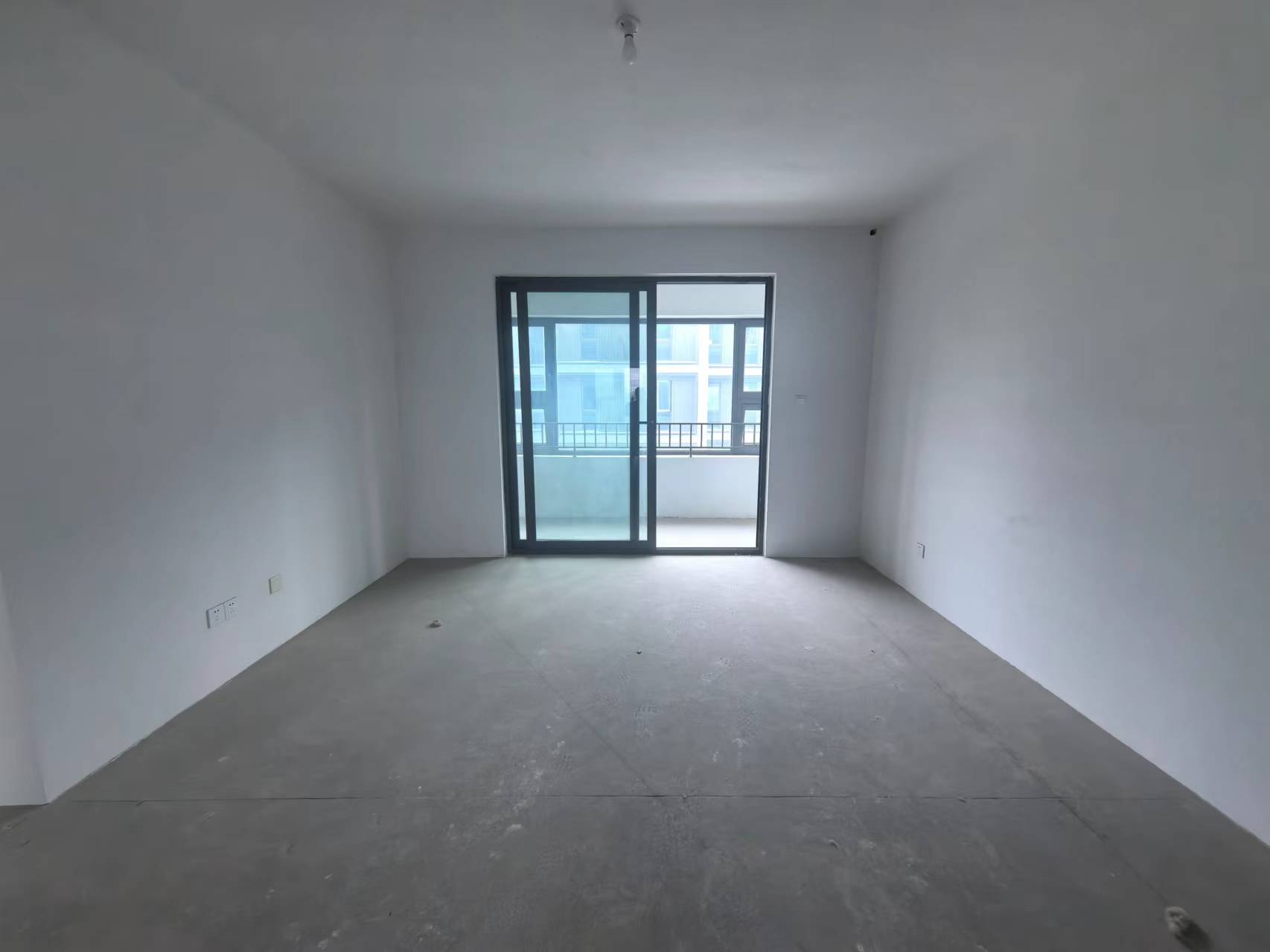 绿城湖境和庐 4室2厅2卫 149m²