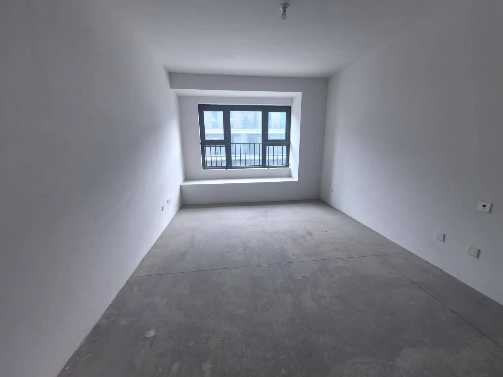 绿城湖境和庐 4室2厅2卫 149m²