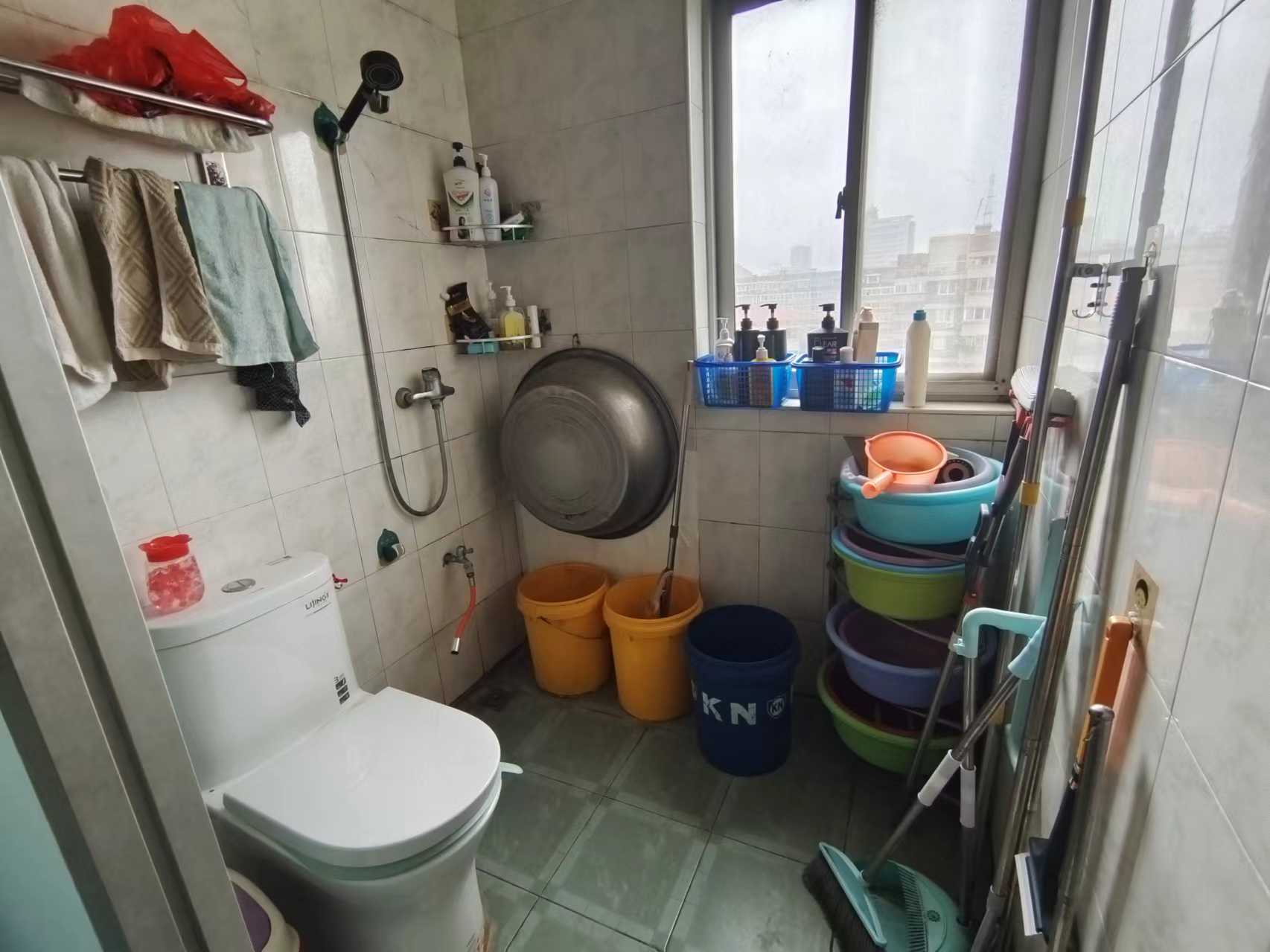 光明南村 4室2厅1卫 77.85m&sup2;