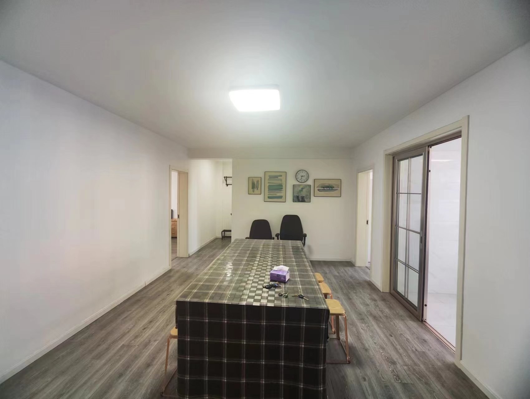 兴和家园 4室2厅1卫 141m²