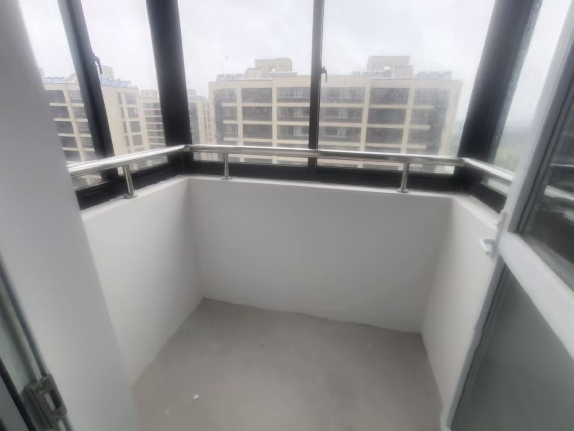 兴石花园 3室2厅1卫 114m&sup2;