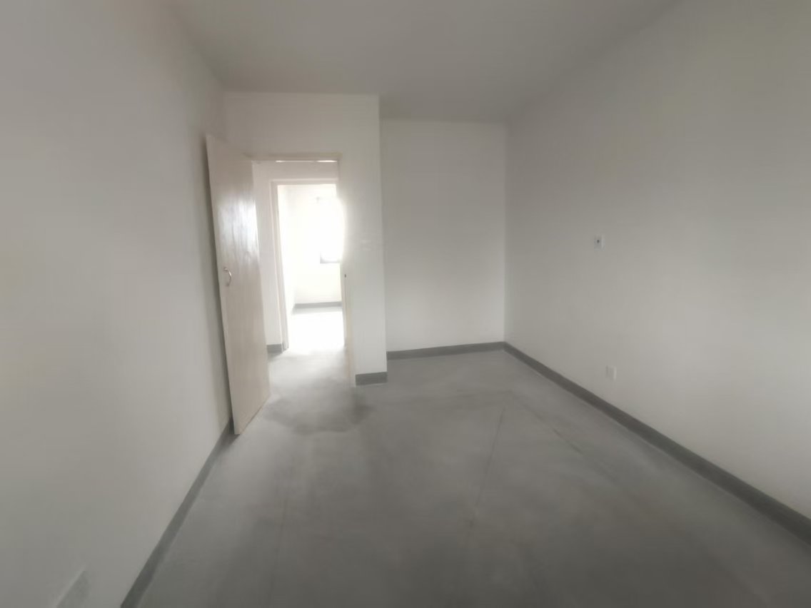 兴石花园 3室2厅1卫 114m&sup2;