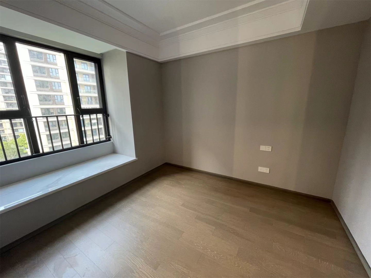 绿城&middot;诚园 4室2厅2卫 159.97m&sup2;