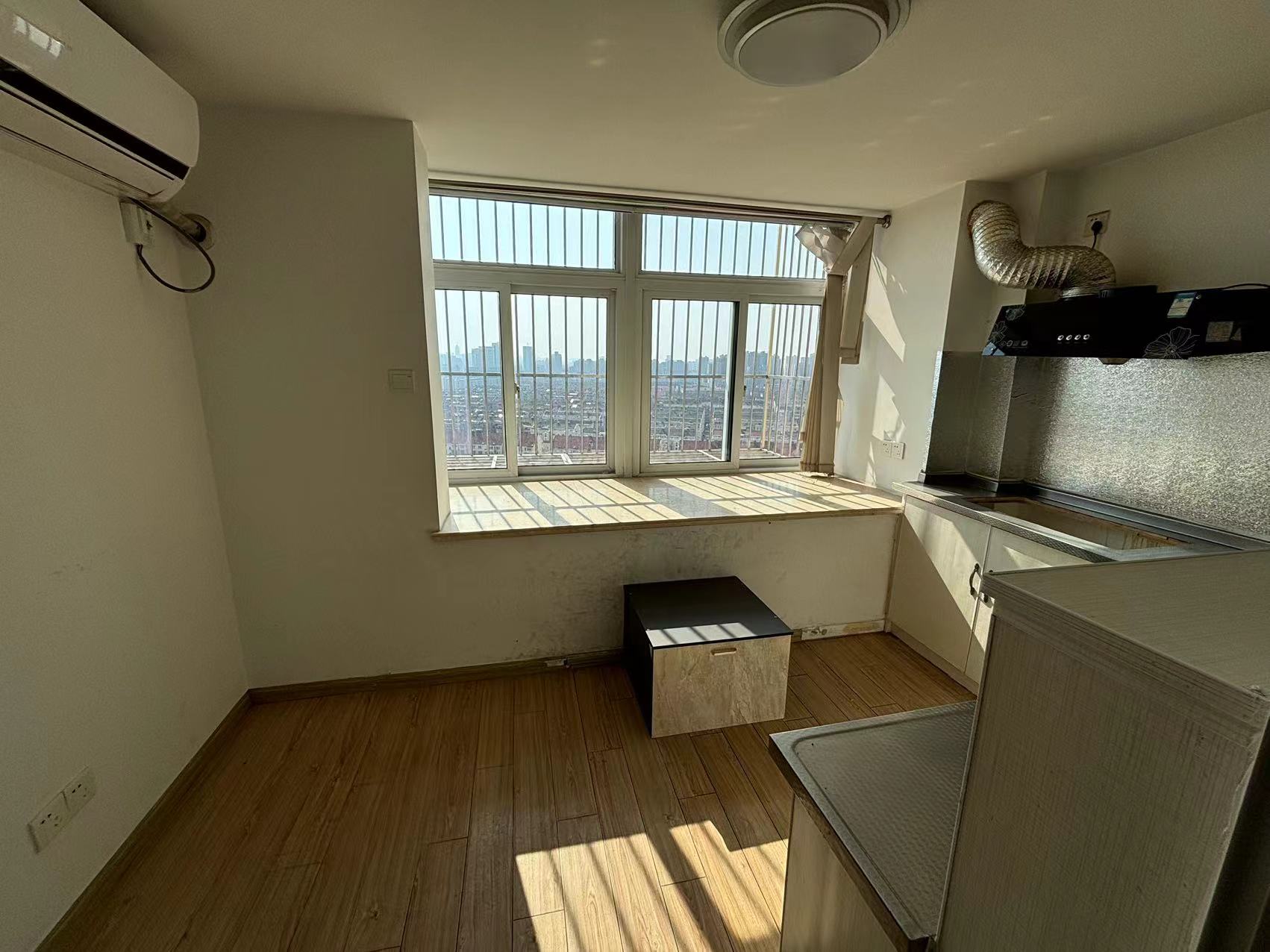 宏景大厦 1室厅卫 110m&sup2;