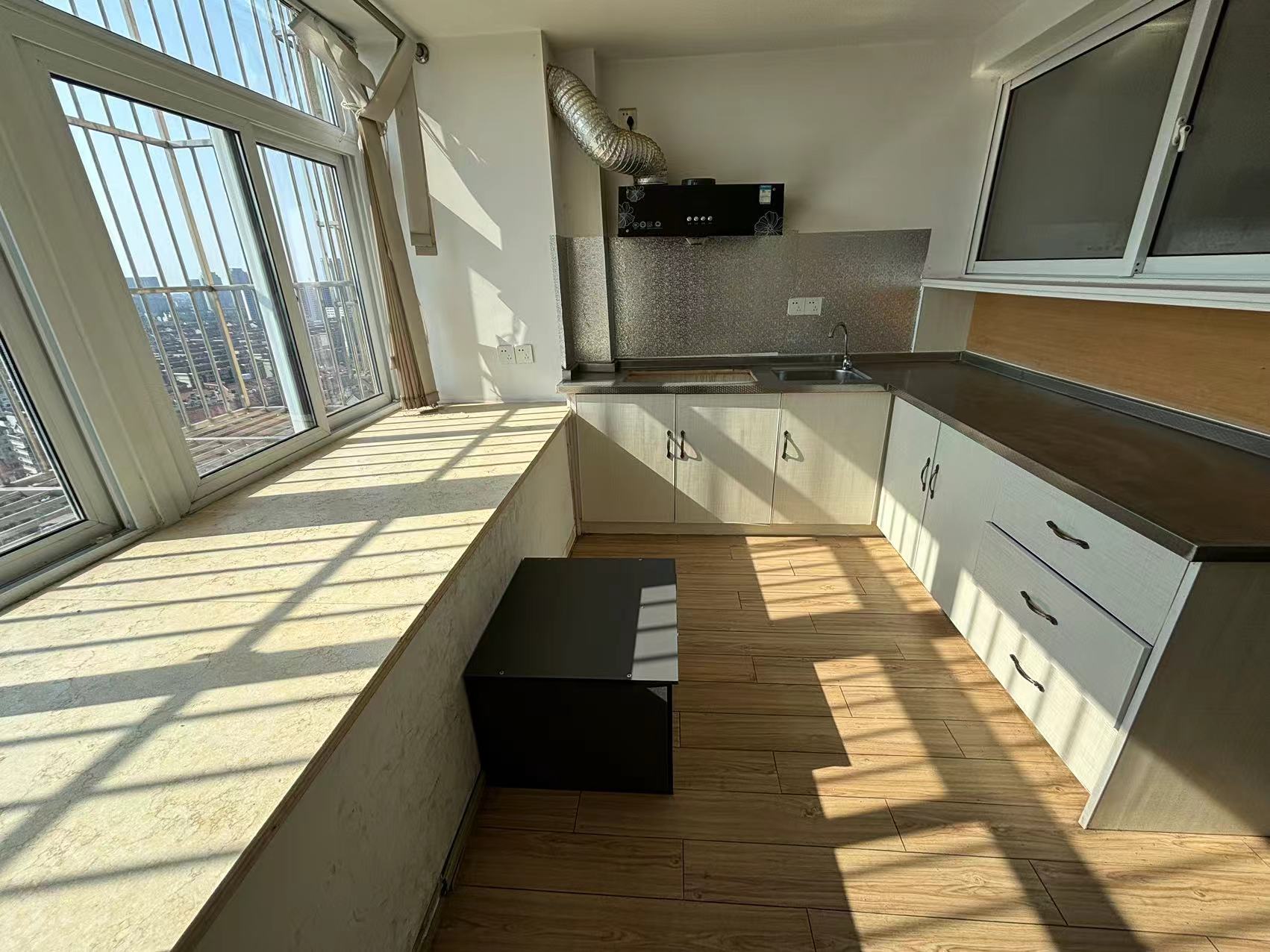 宏景大厦 1室厅卫 110m&sup2;