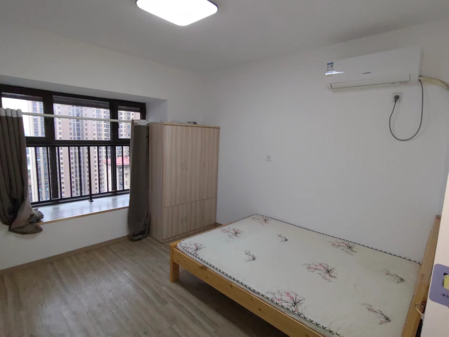 华强城 3室2厅2卫 116.73m&sup2;