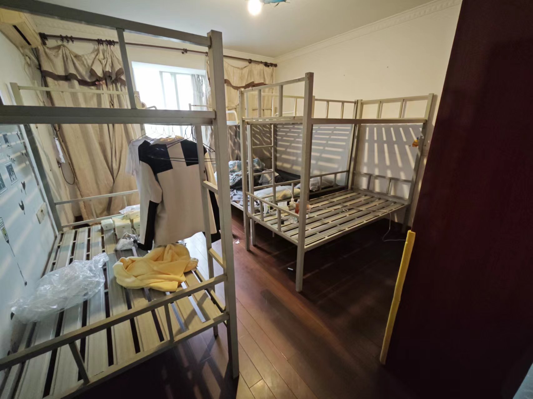 海港新村 3室2厅1卫 111.68m&sup2;