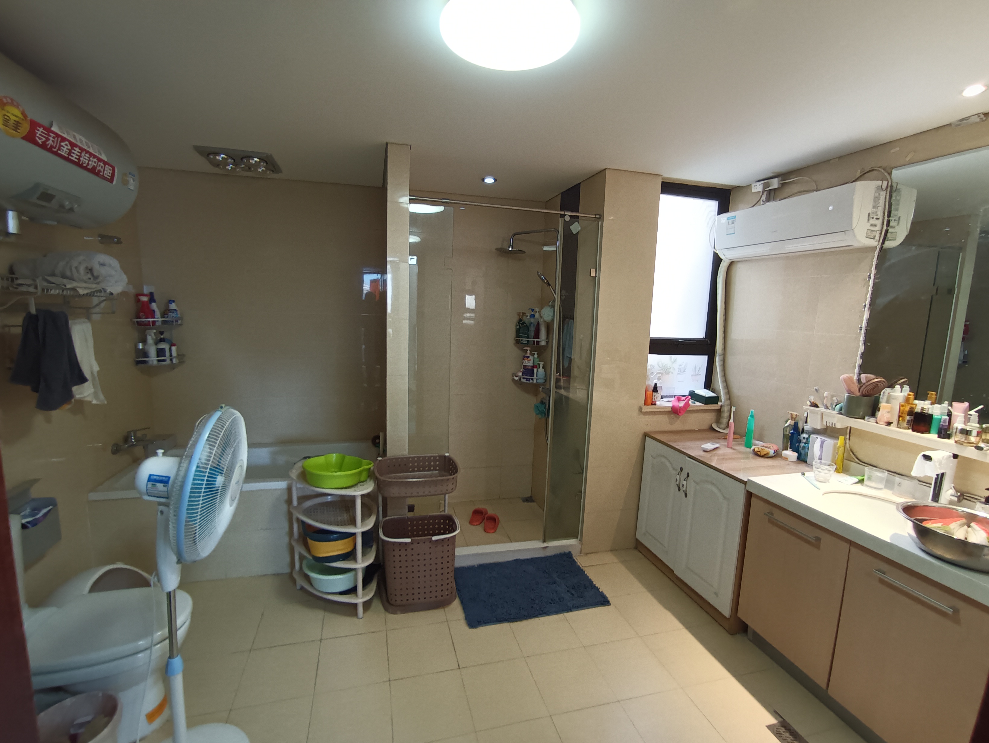 和融&bull;优山美地名邸 5室3厅2卫 249.00m&sup2;