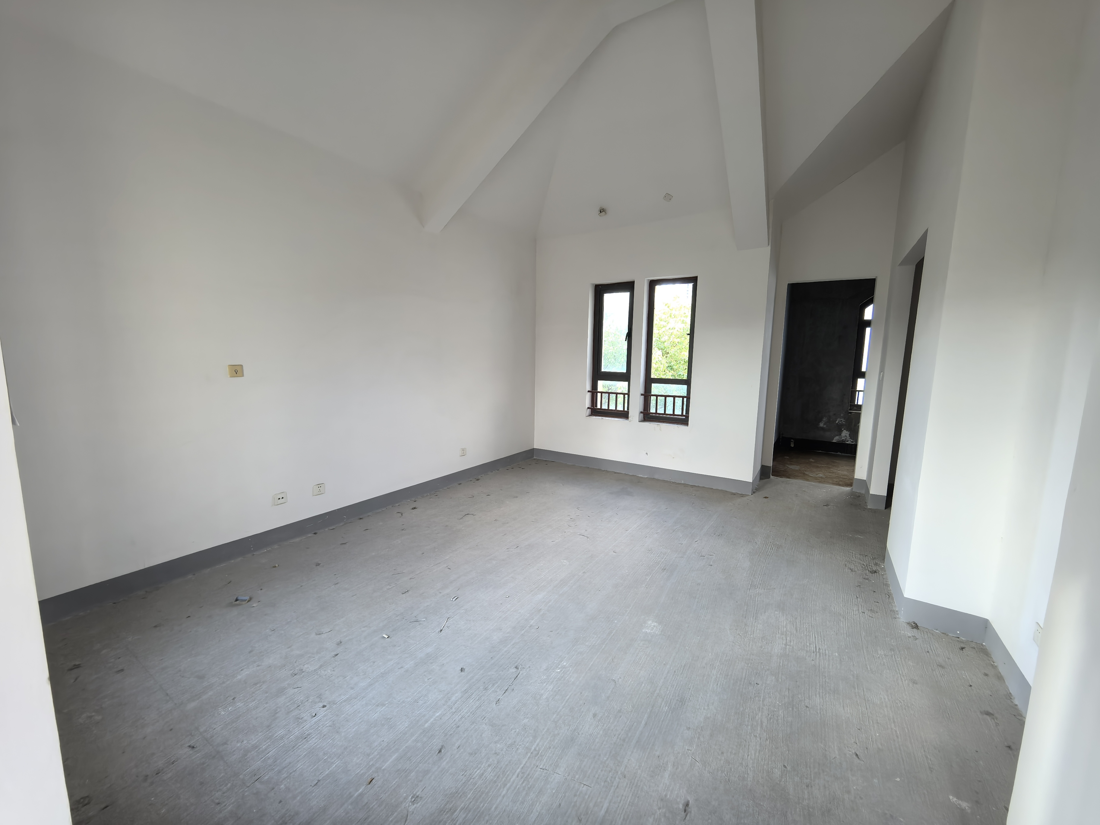 金河名人世家 6室2厅4卫 239.46m&sup2;
