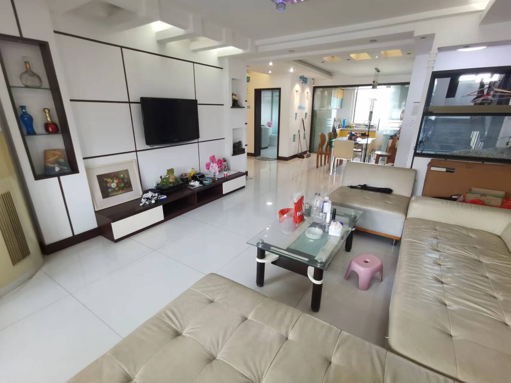 海港新村 3室2厅1卫 132m²