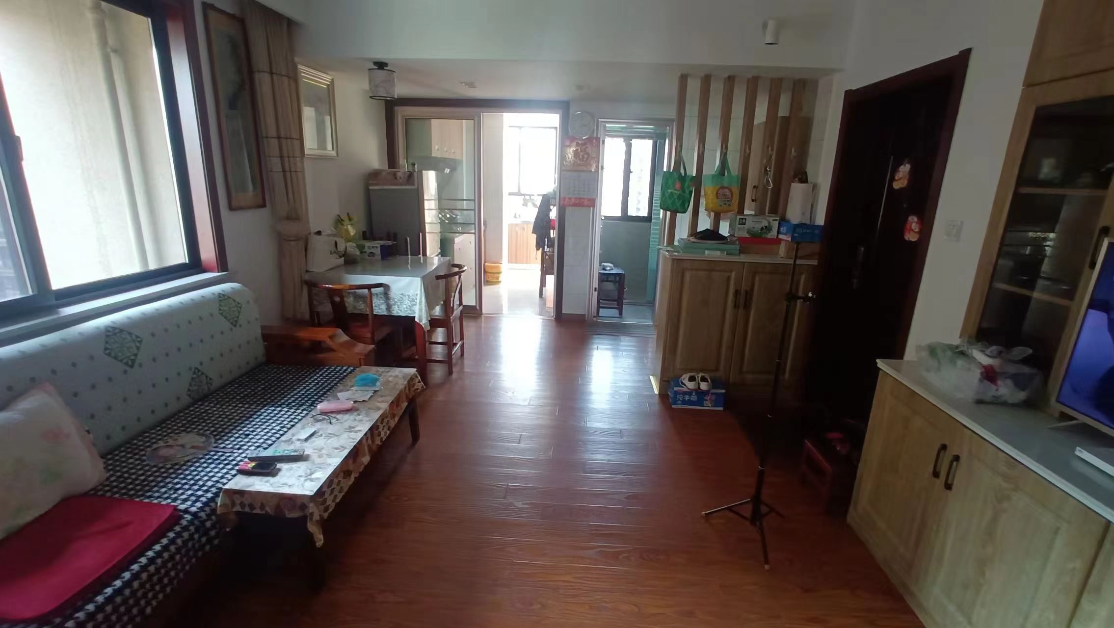 外滩花苑 1室1厅1卫 60.98m²