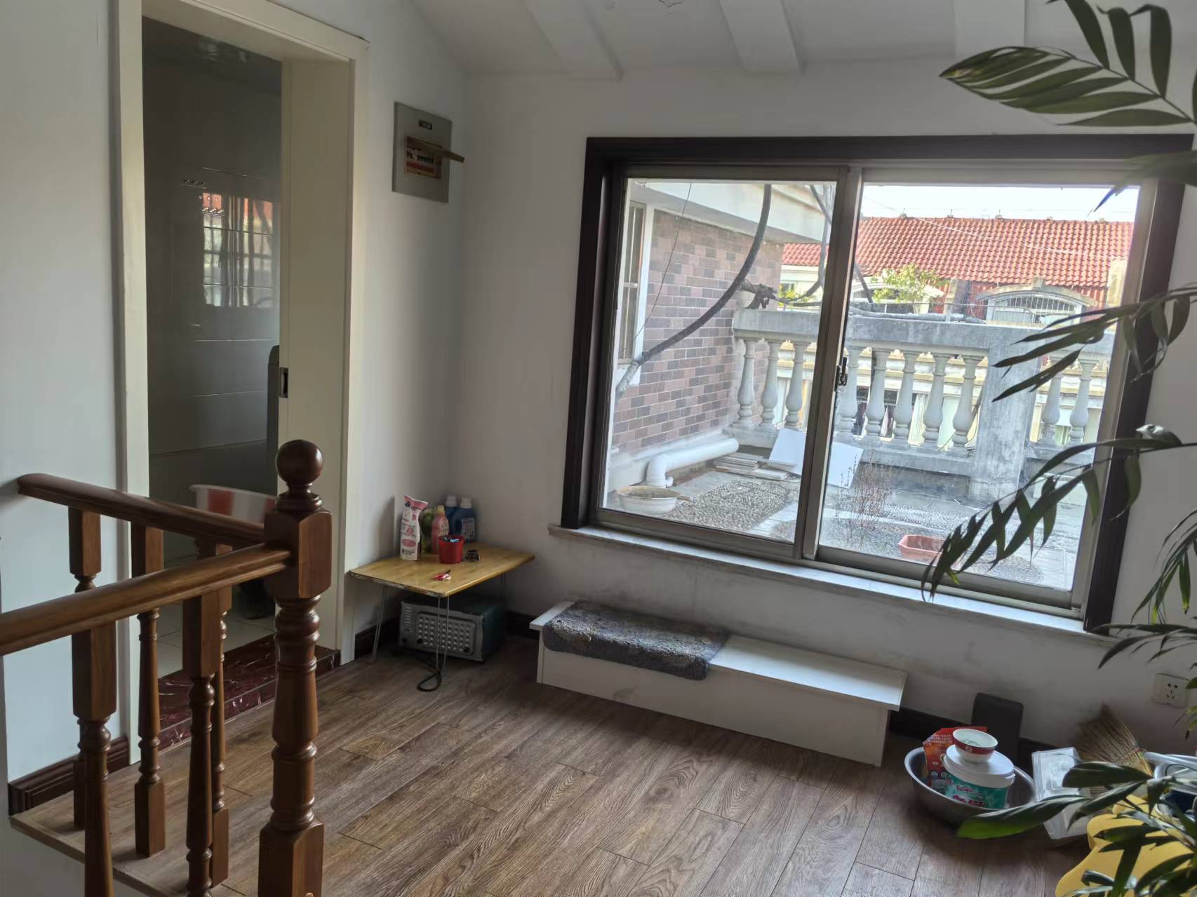 前景花苑 5室2厅2卫 183m&sup2;