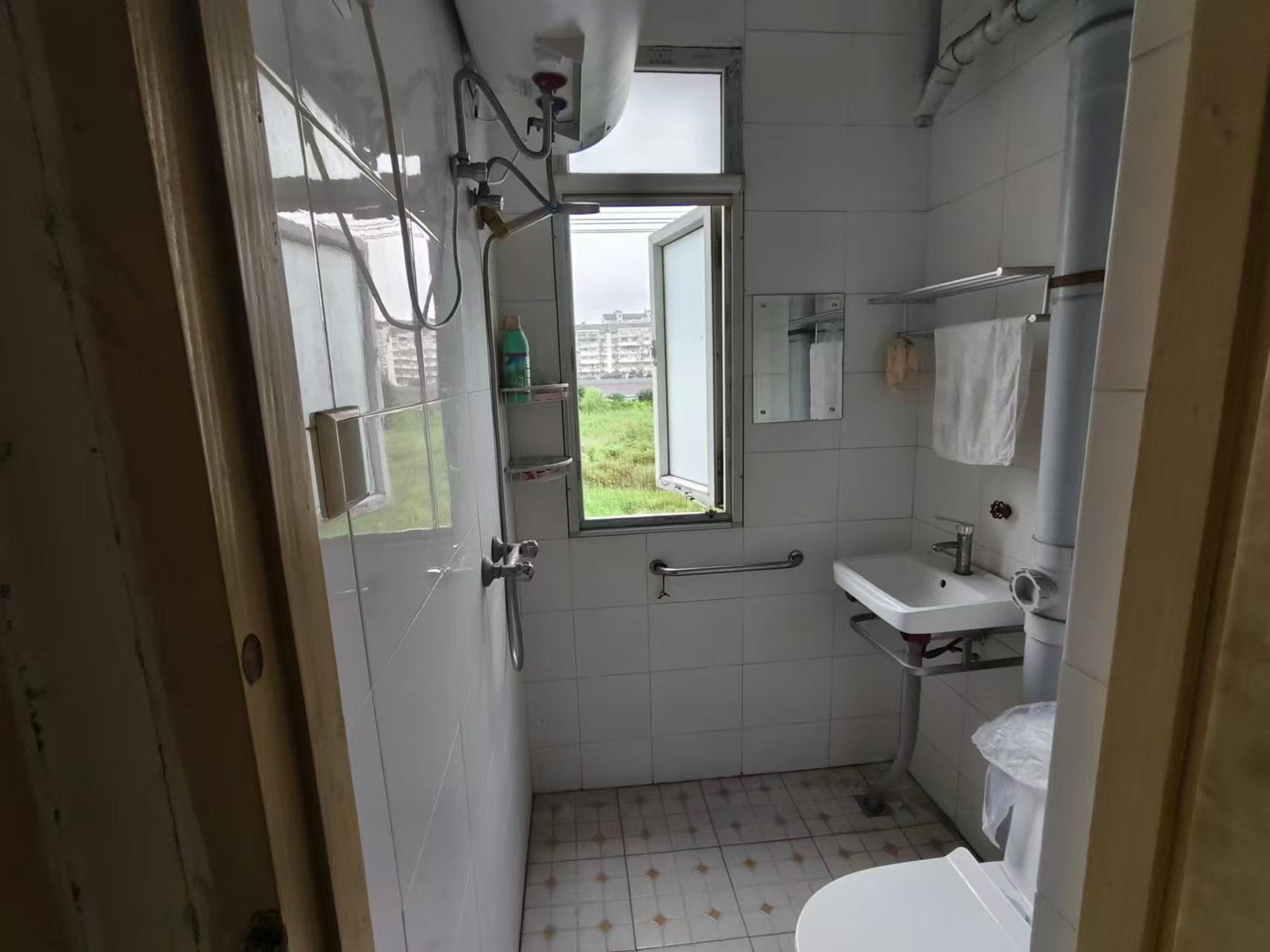 城港新村 1室1厅1卫 47.99m&sup2;