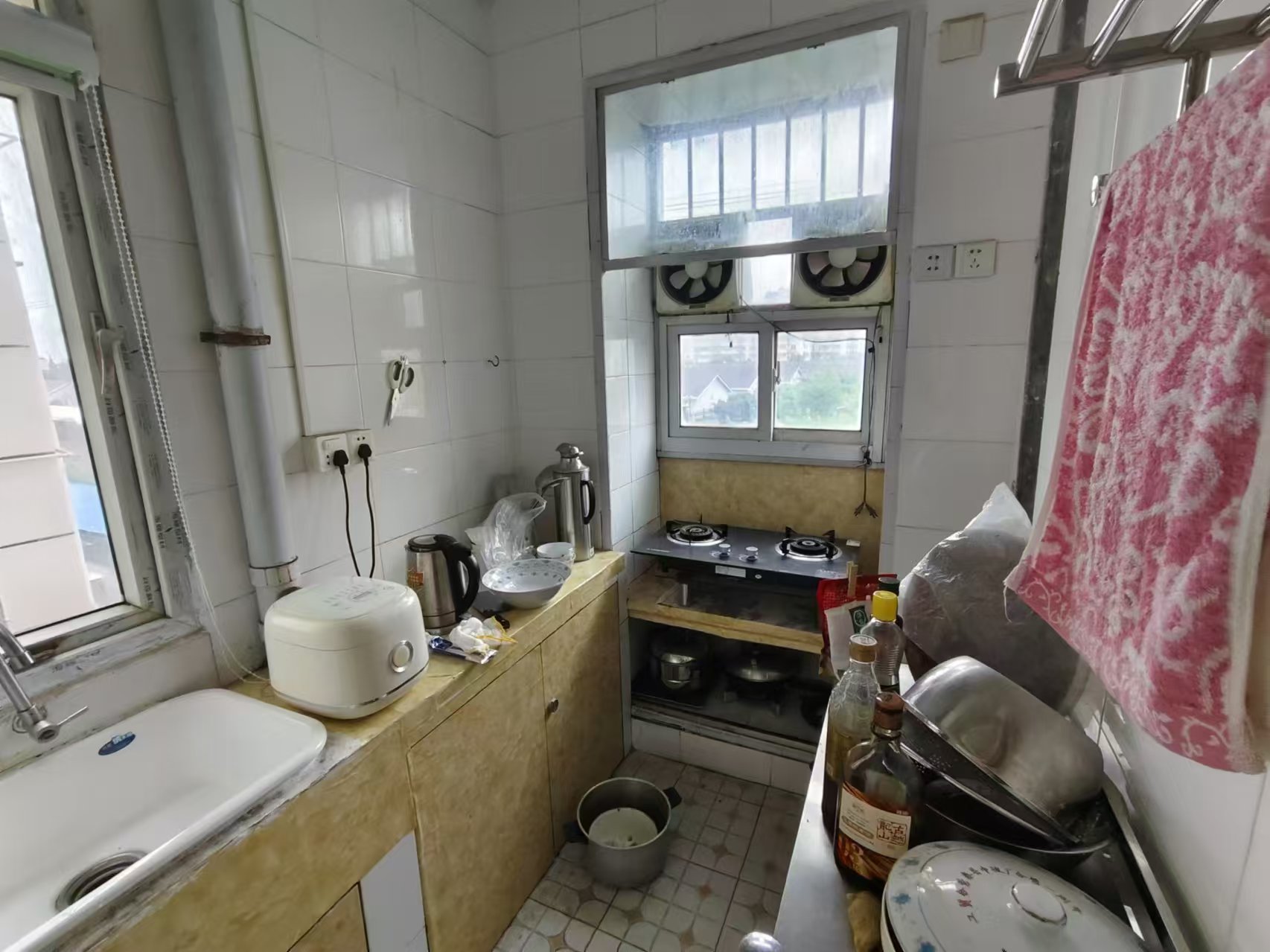 城港新村 1室1厅1卫 47.99m&sup2;