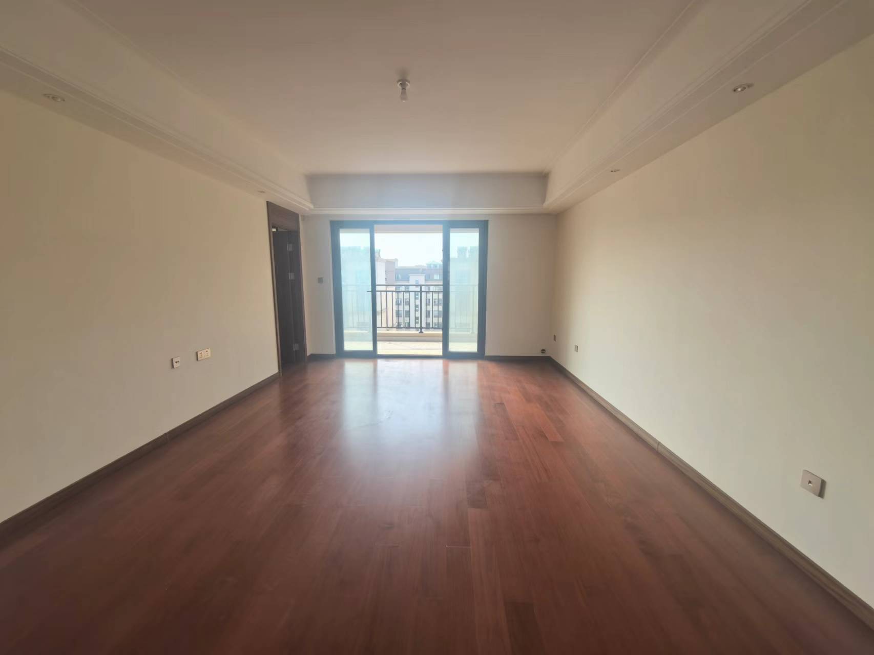 中南万科大都会 4室2厅2卫 156m²