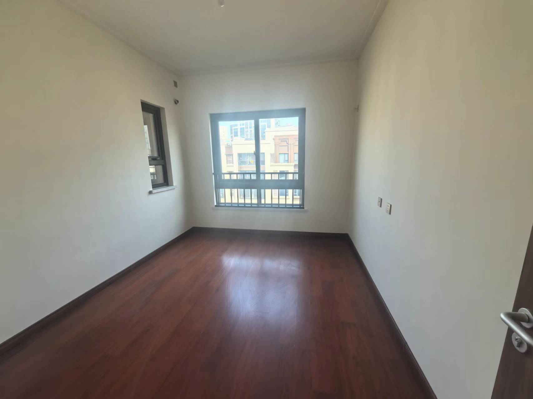 中南万科大都会 4室2厅2卫 156m&sup2;