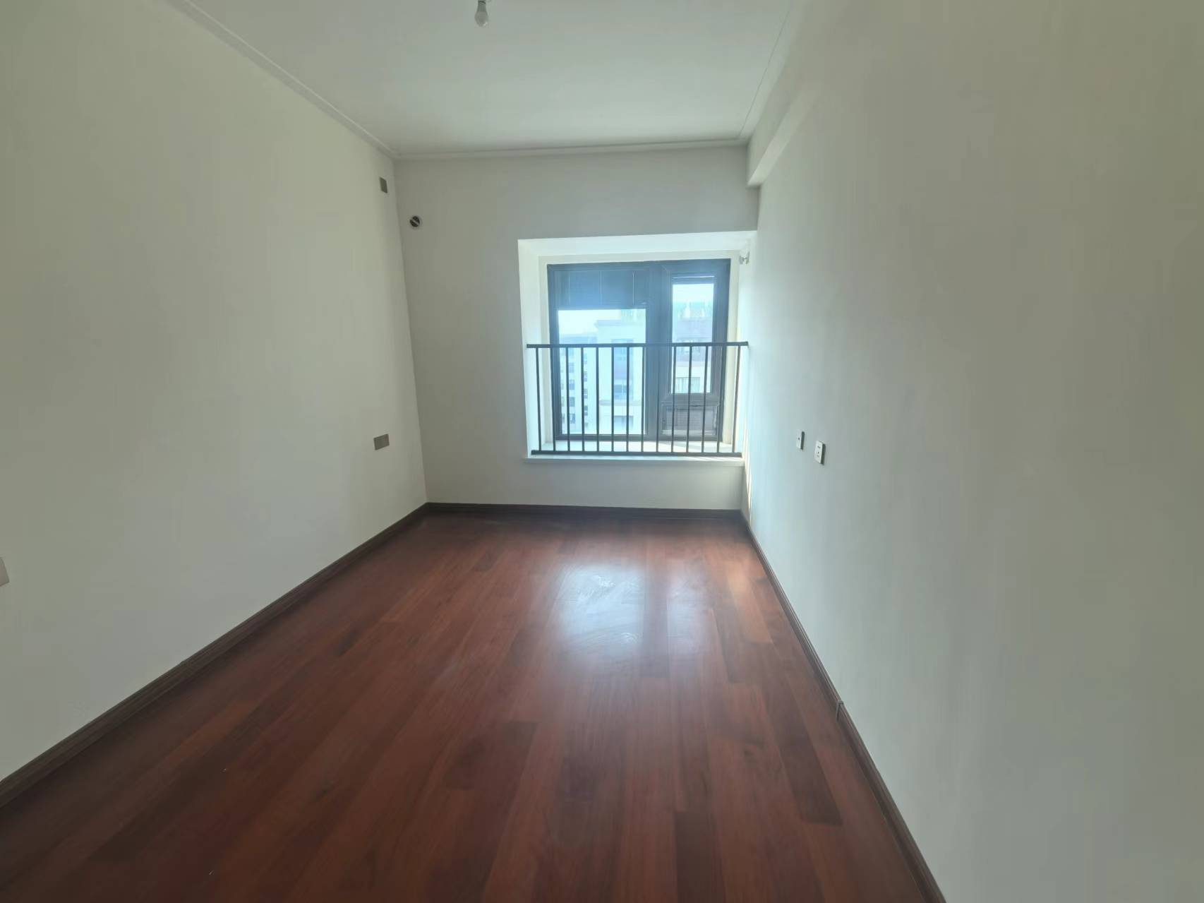 中南万科大都会 4室2厅2卫 156m&sup2;