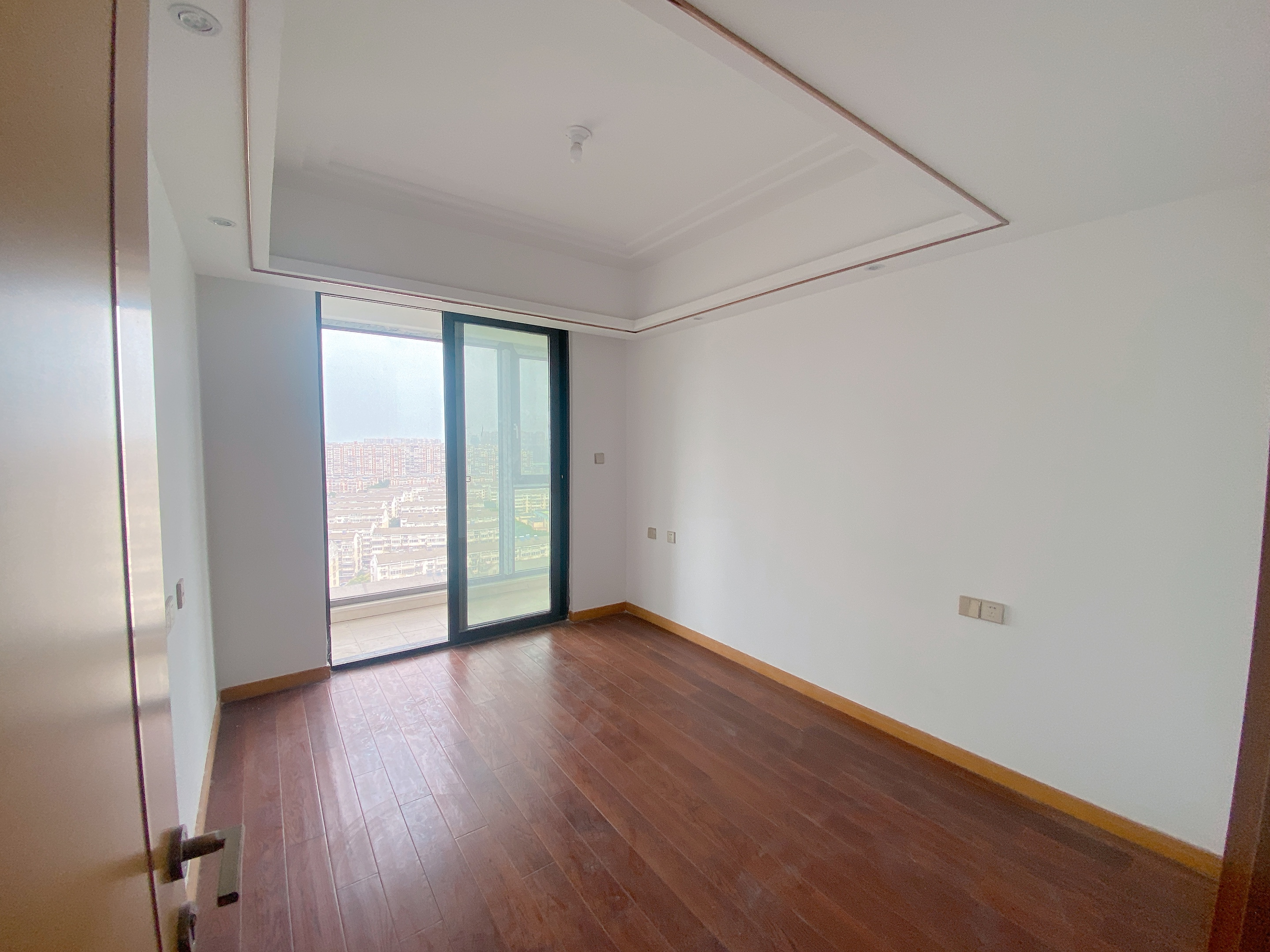 中南世纪花城三期 4室2厅2卫 146.06m&sup2;