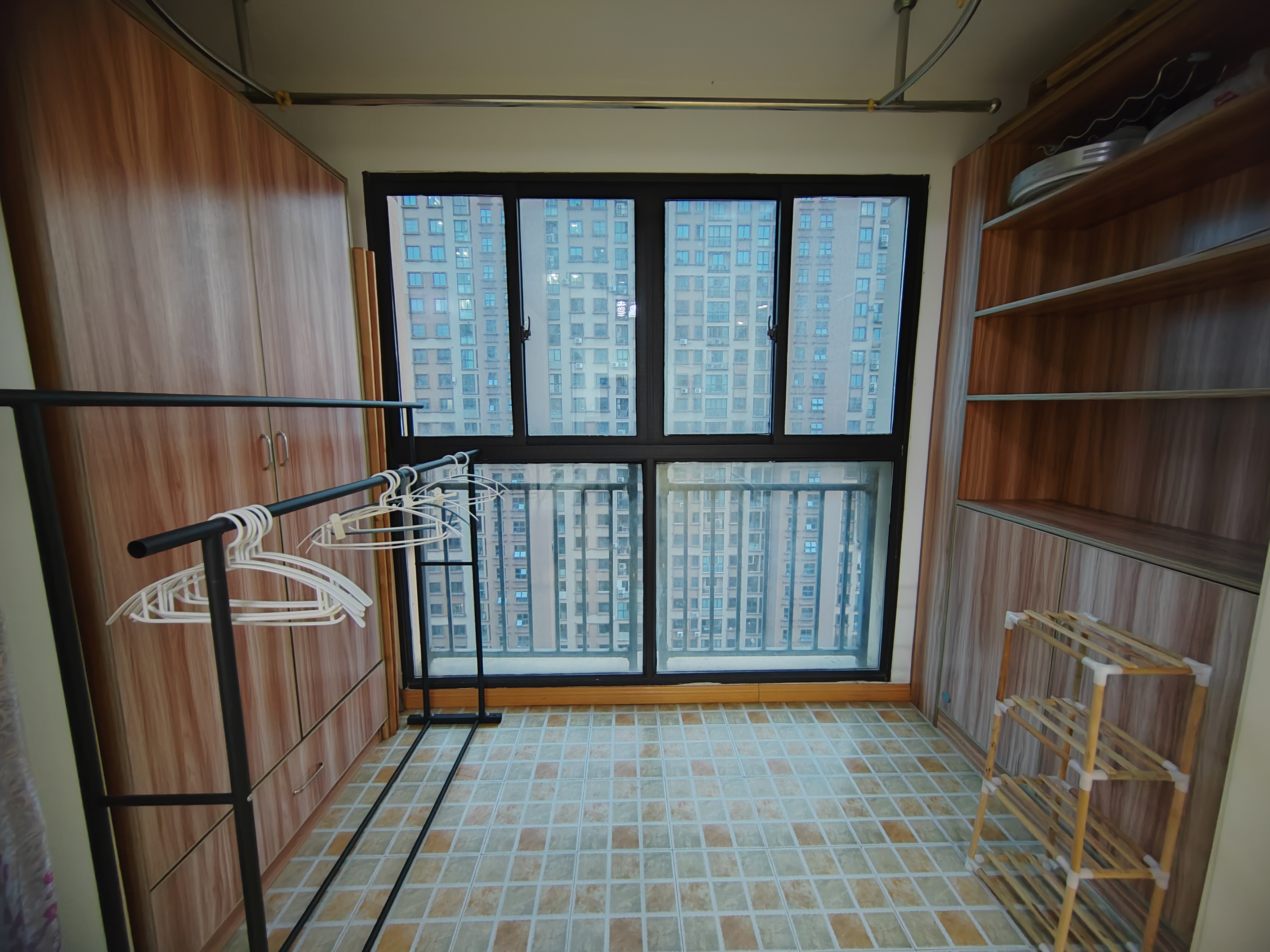华强城一期 2室2厅1卫 86m&sup2;