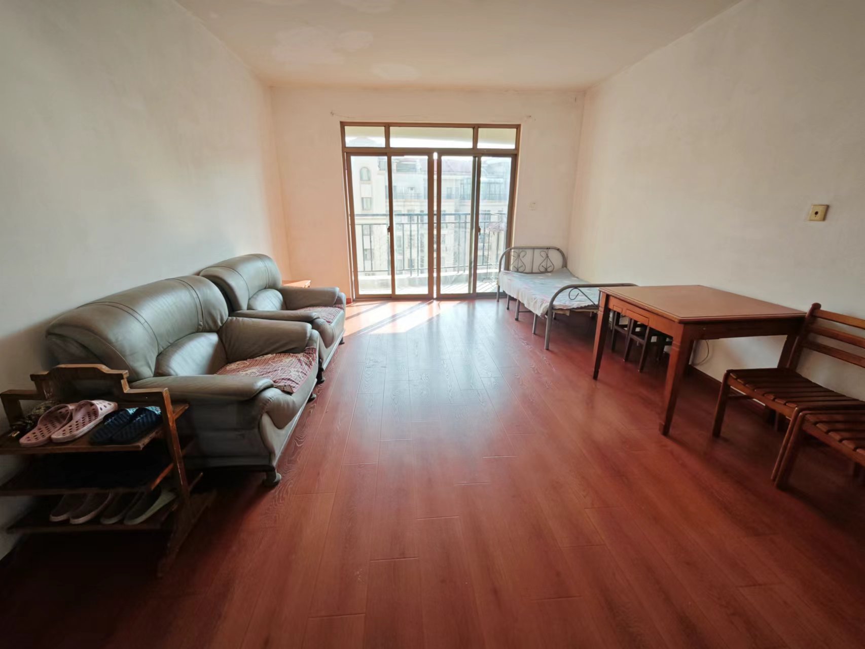 优山美地花园北区 3室2厅2卫 126m&sup2;