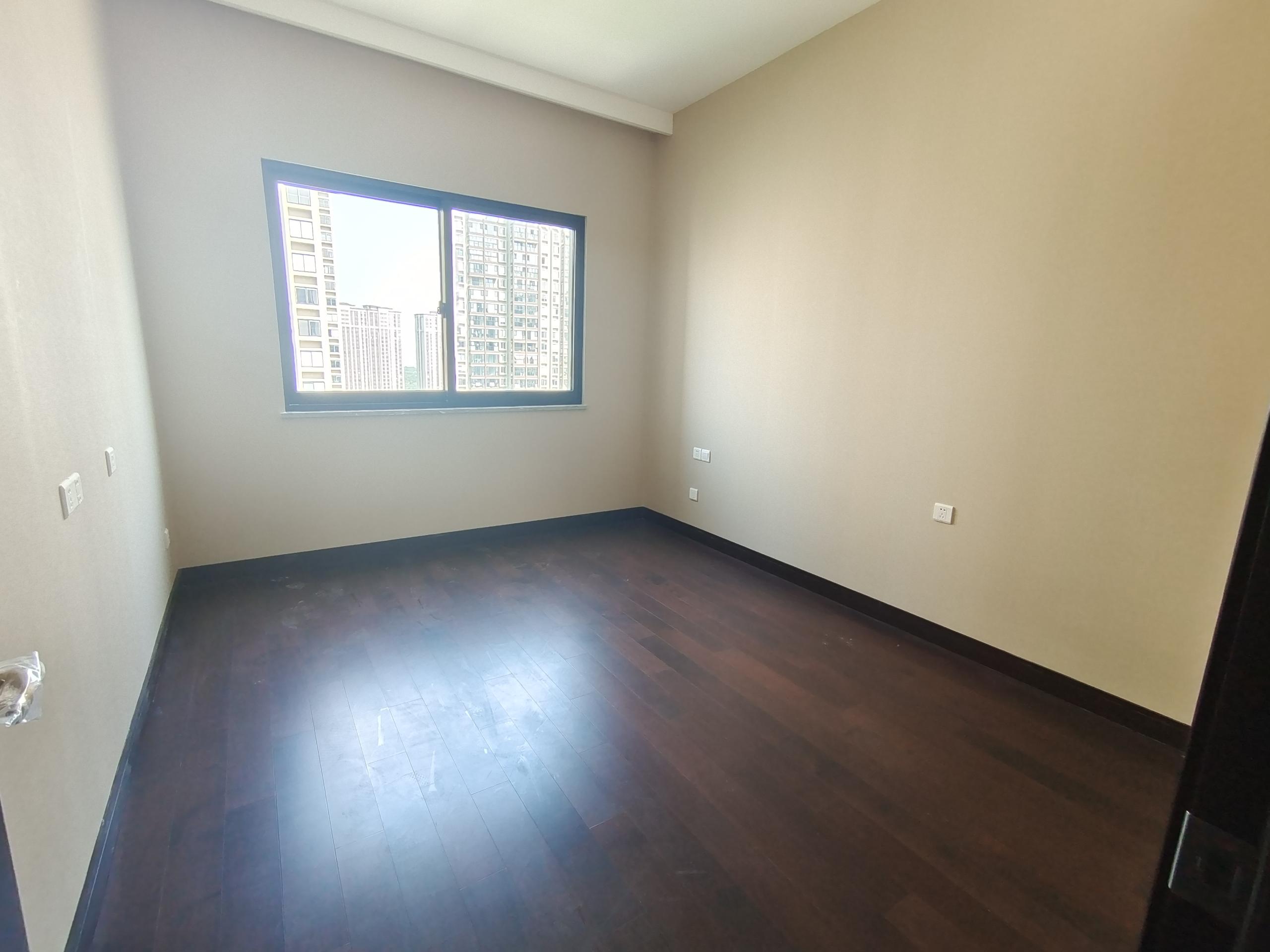 南通和风雅颂 4室2厅2卫 234.26m&sup2;