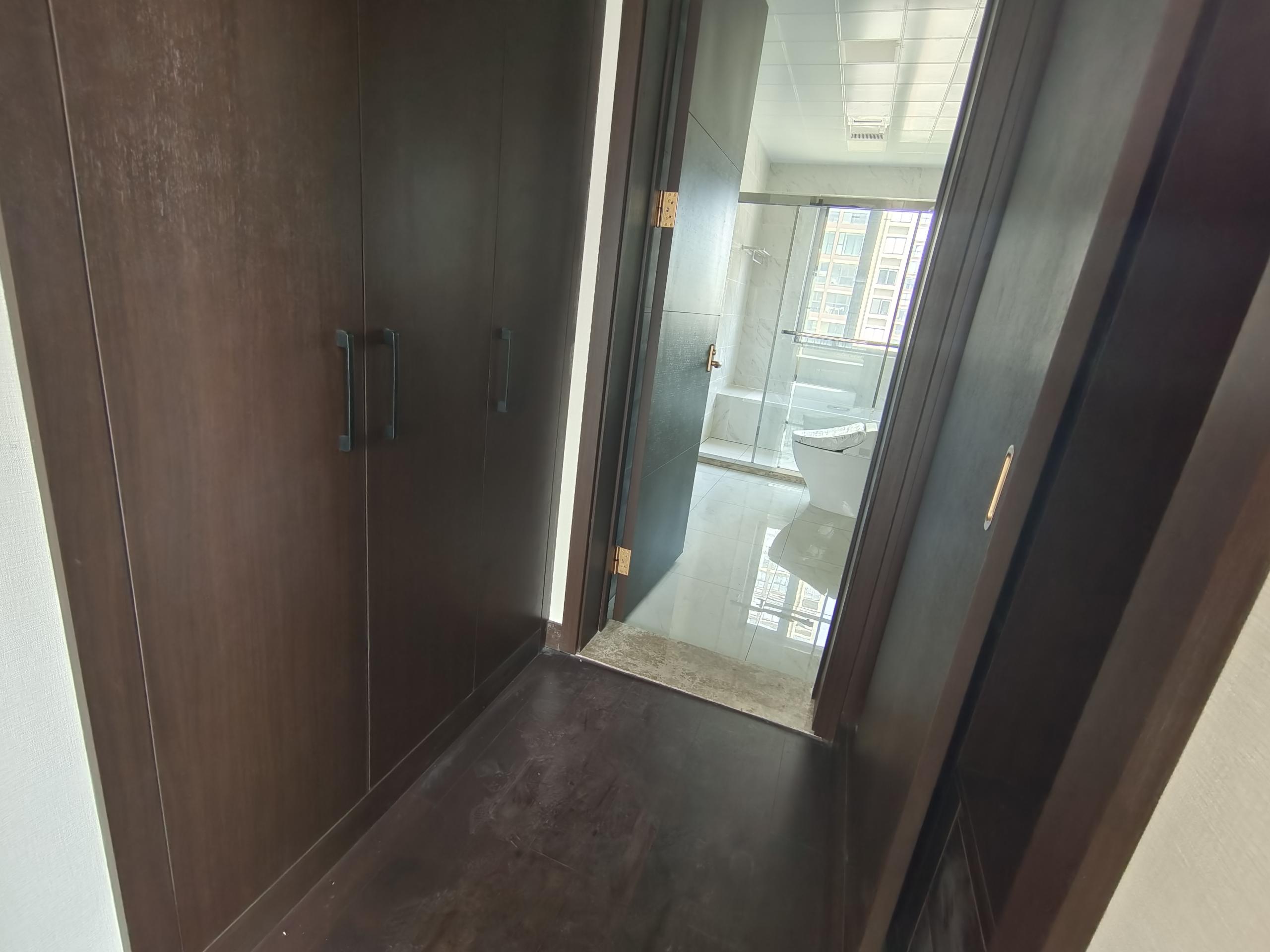 南通和风雅颂 4室2厅2卫 234.26m&sup2;