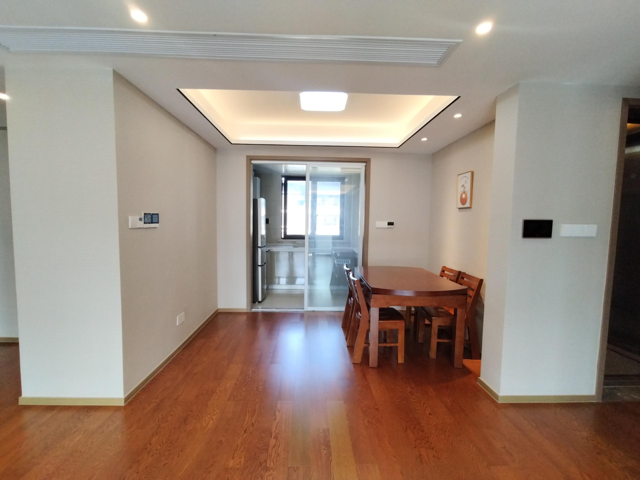 万濠禧园 3室2厅2卫 126m&sup2;