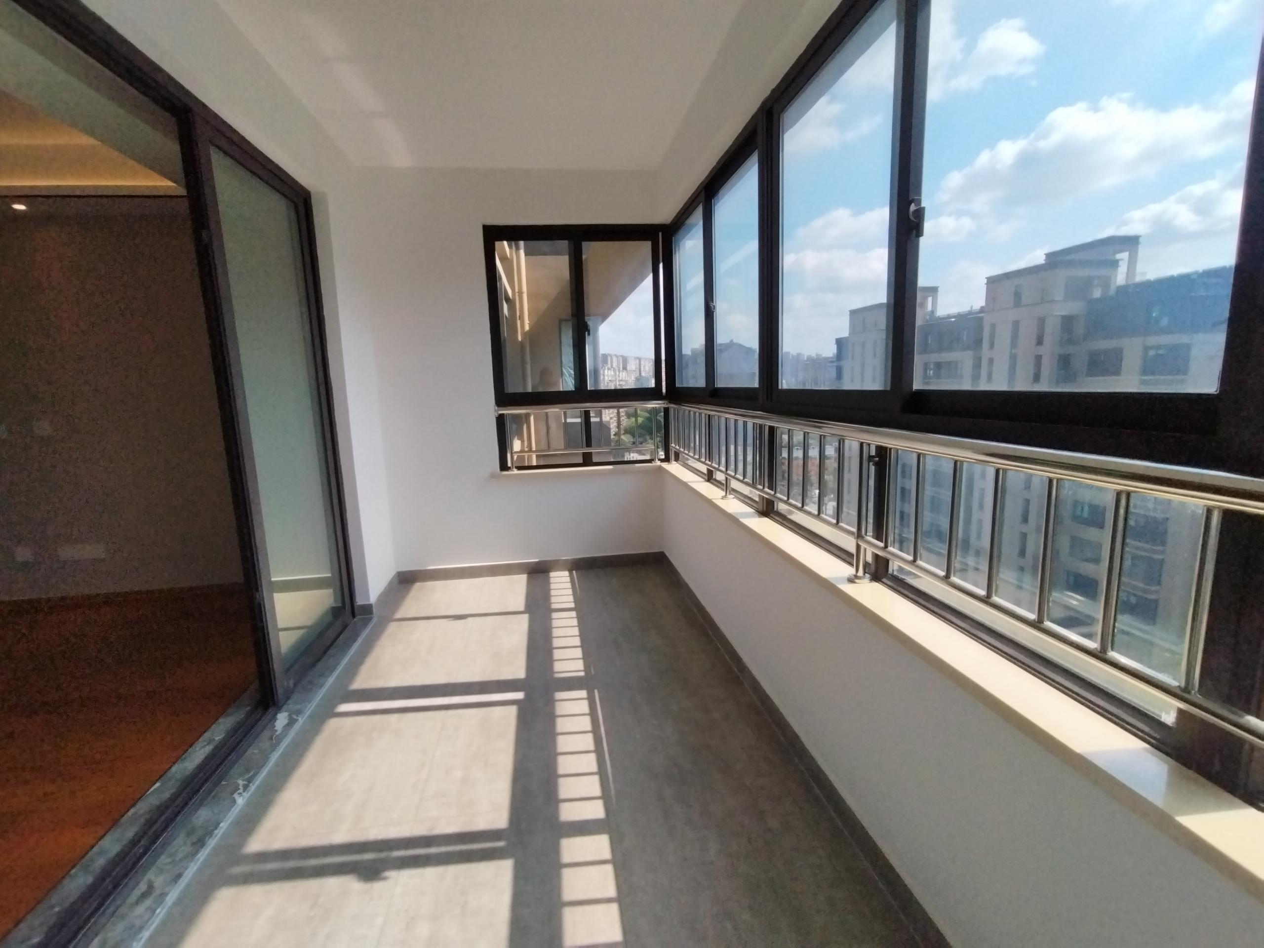 万濠禧园 3室2厅2卫 126m&sup2;