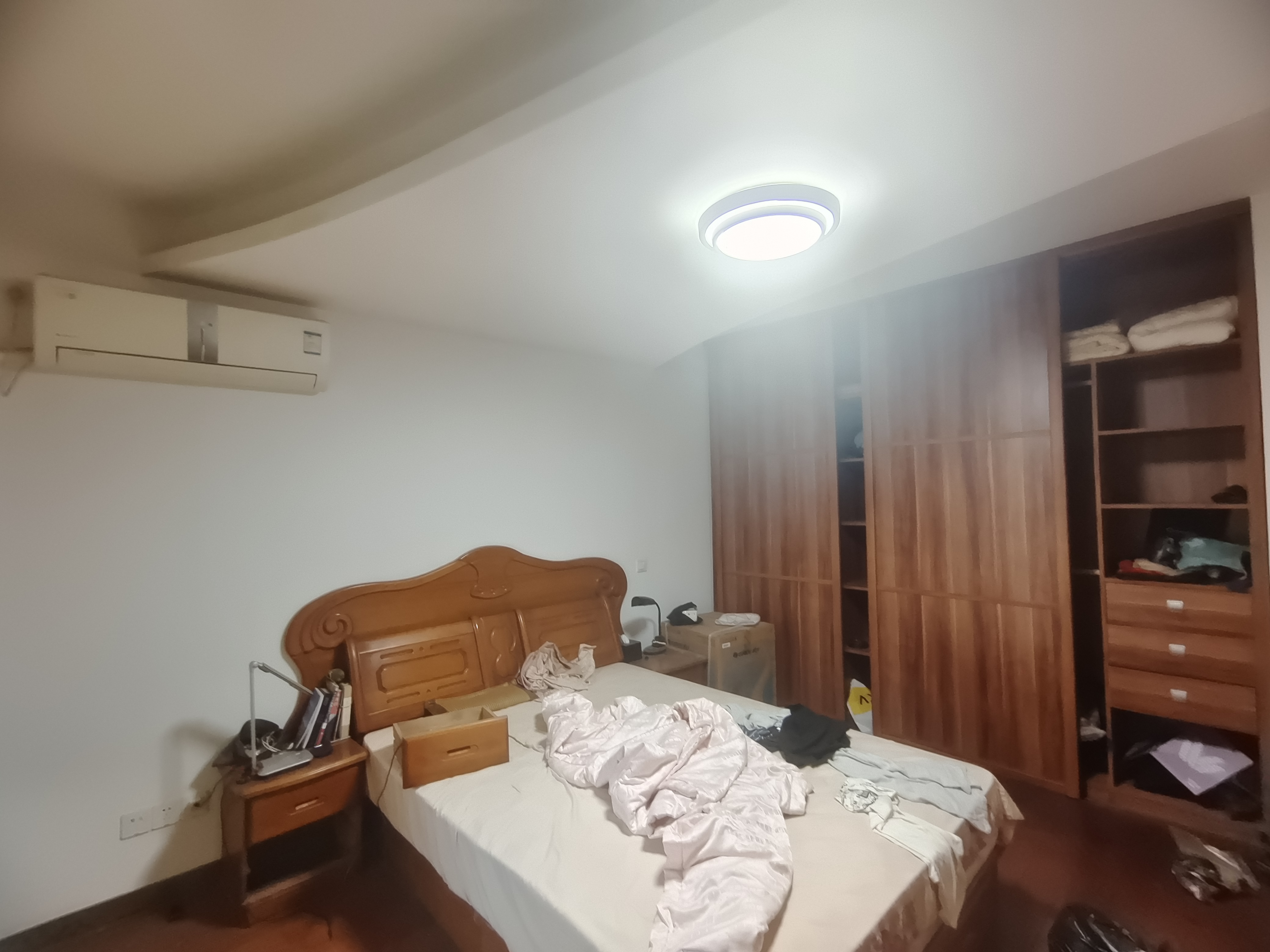 玖珑城 4室2厅2卫 240m&sup2;