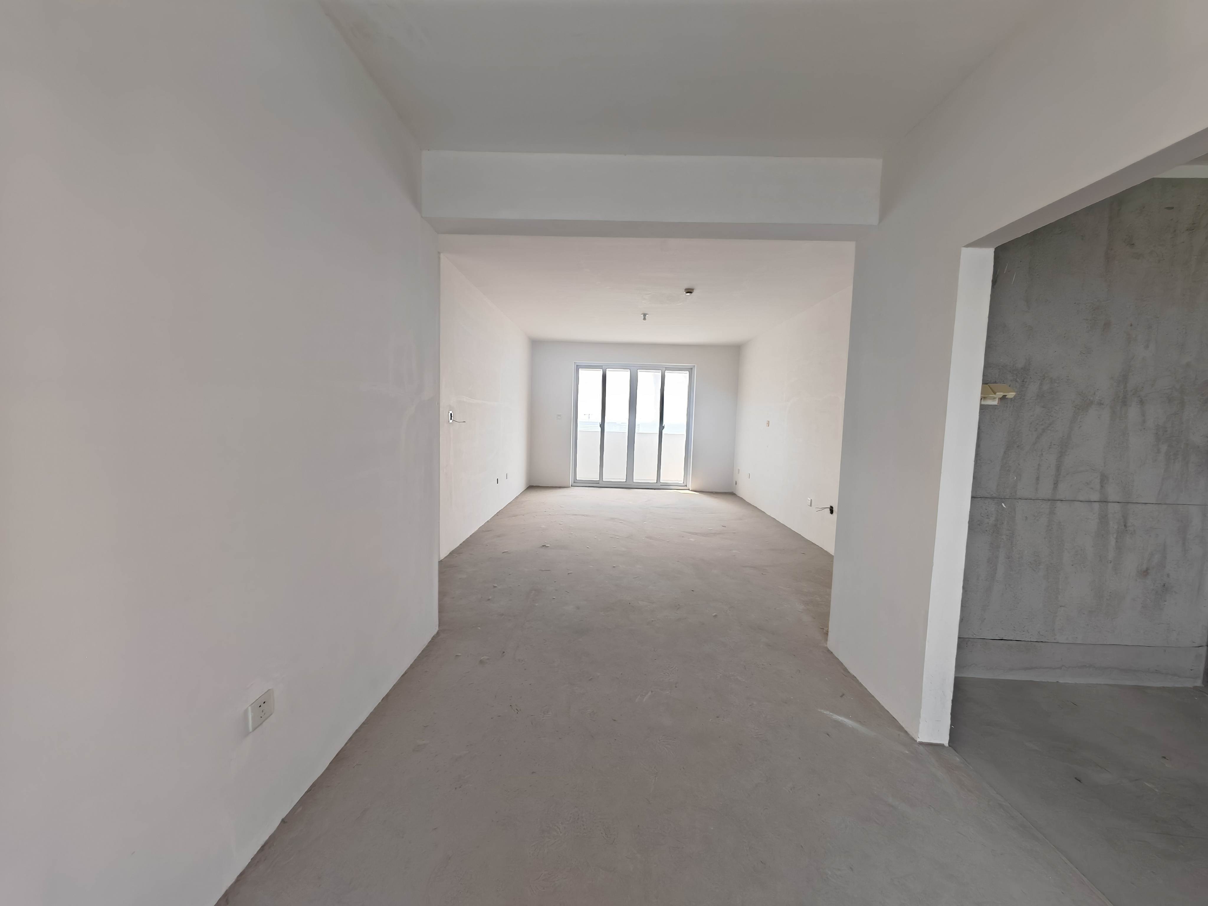湖滨华庭 4室2厅2卫 143m&sup2;
