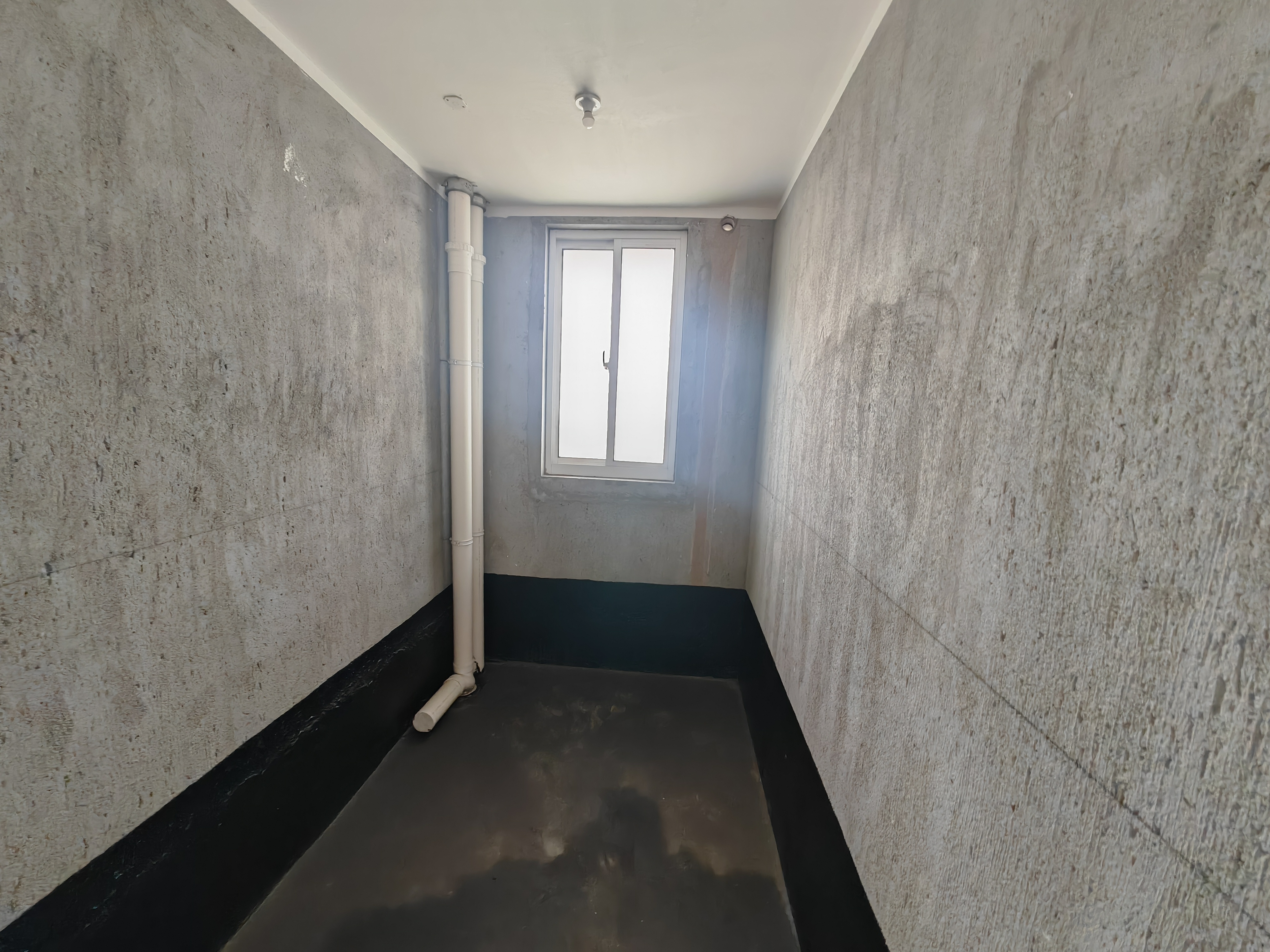 湖滨华庭 4室2厅2卫 143m&sup2;