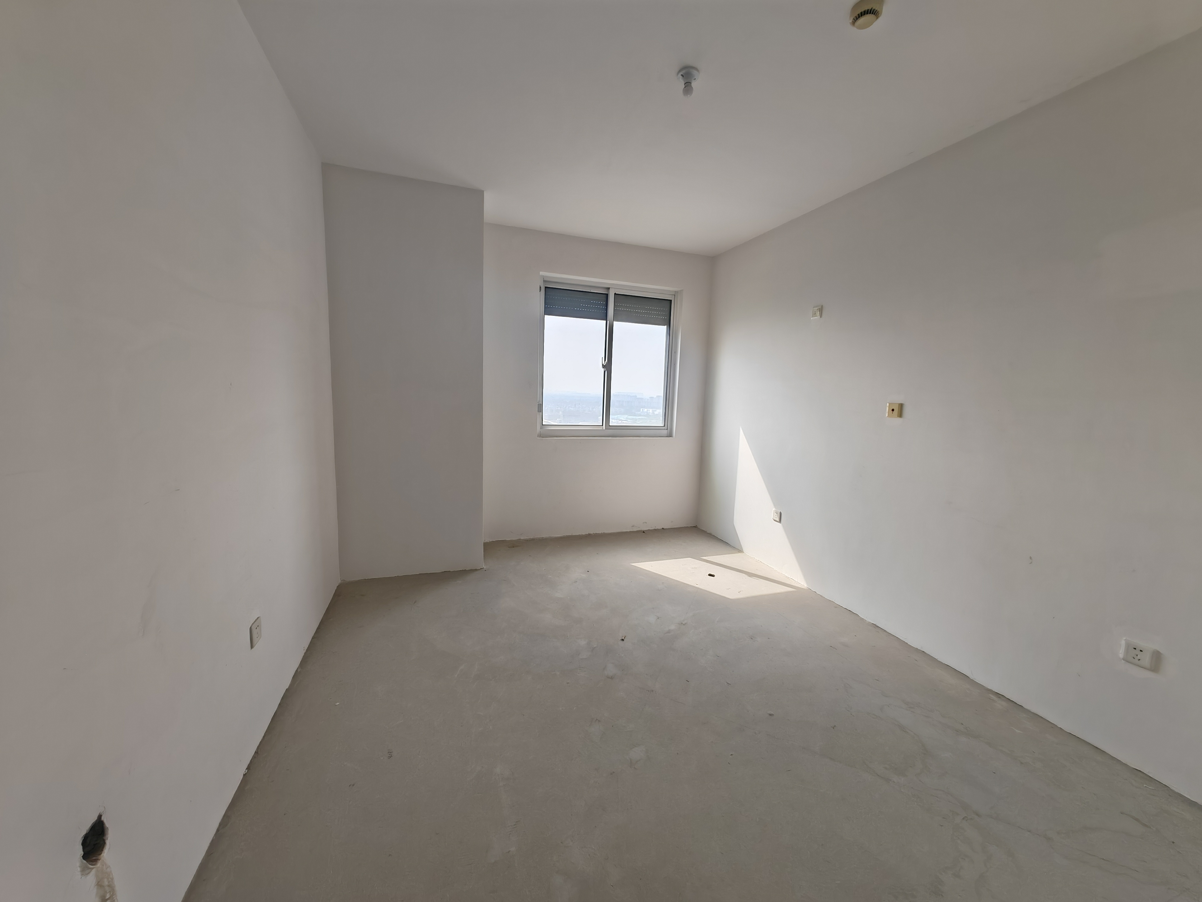 湖滨华庭 4室2厅2卫 143m&sup2;