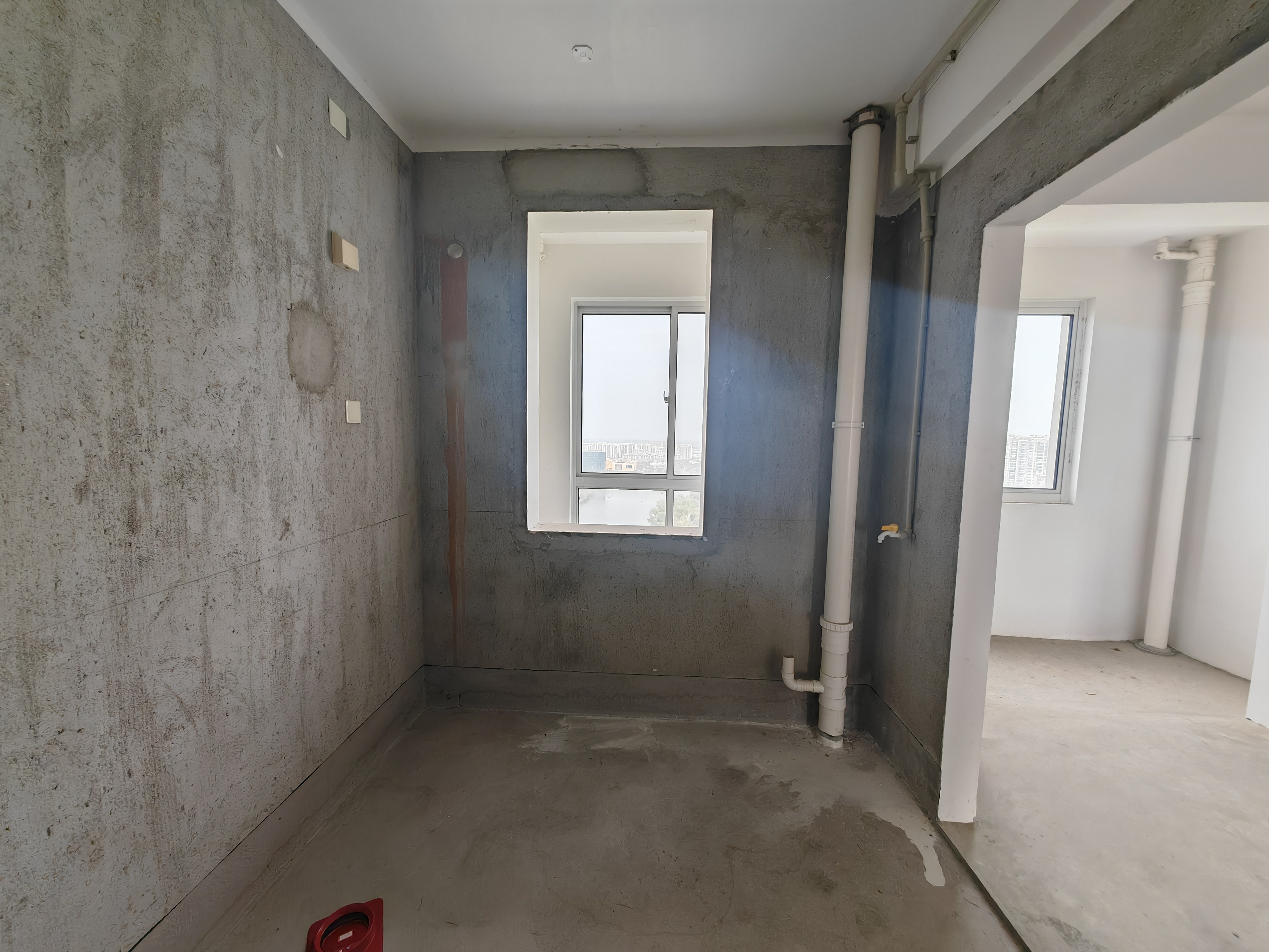 湖滨华庭 4室2厅2卫 143m&sup2;