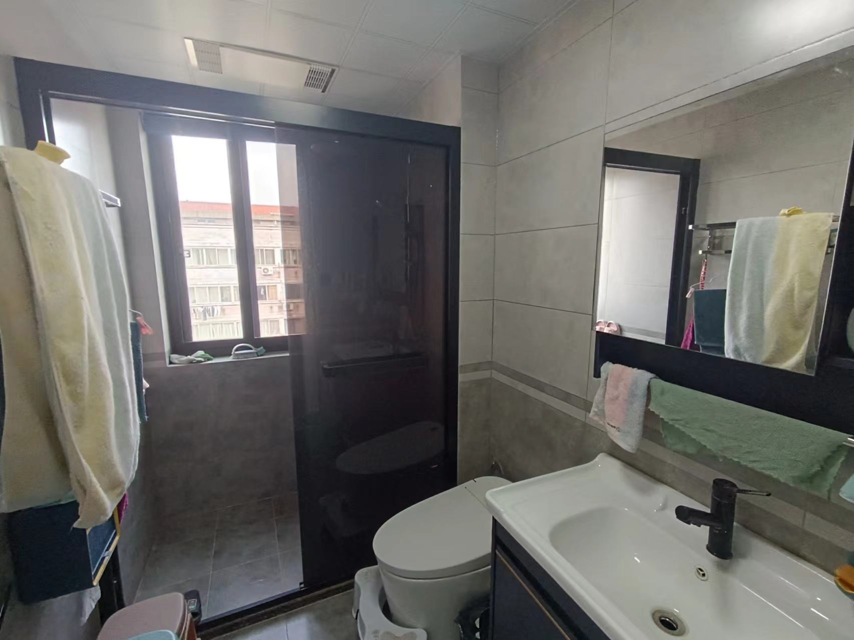 海港新村 4室2厅2卫 85.59m&sup2;
