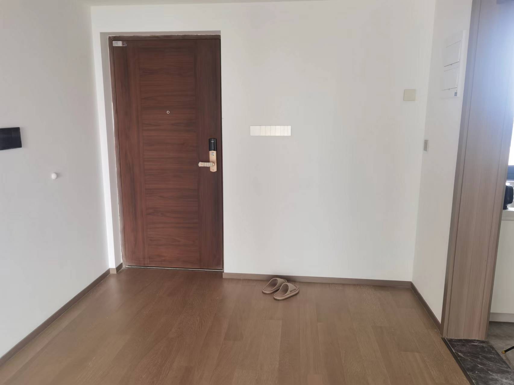 卓越府 3室2厅1卫 99.94m²